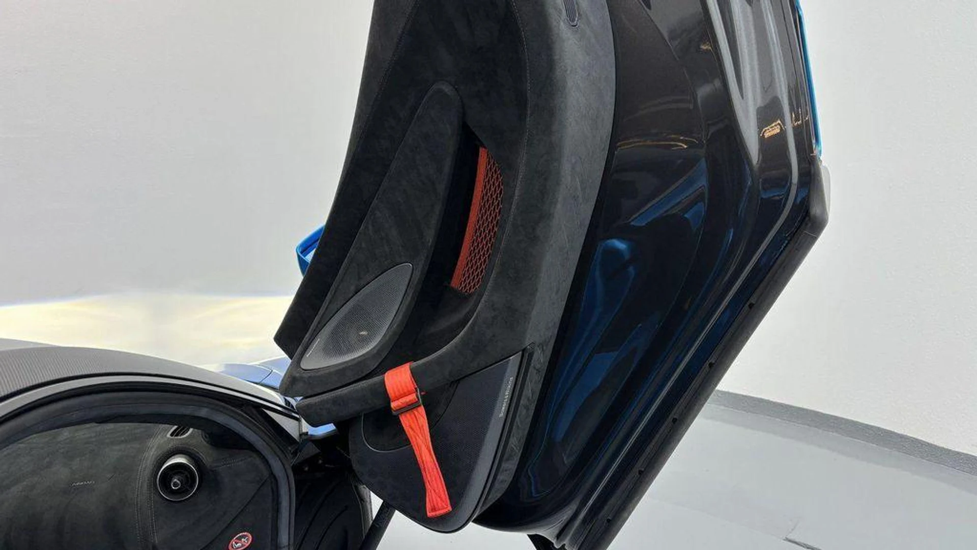 mph042_262620431_E_Uf_Fz_X6y_JJ_Xr_Ekoyl_R1_eip_G_Qd_E_c1b3e88f7c