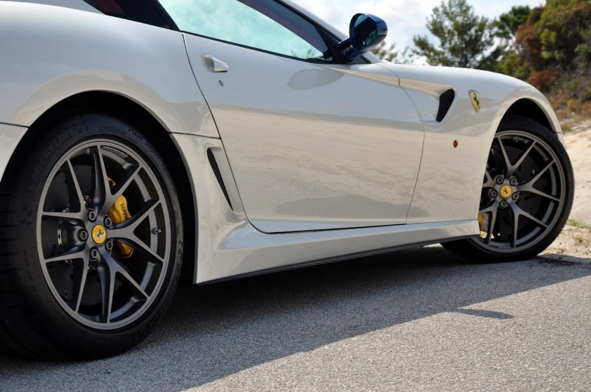 mph042_2638007338_81_p43_l_e9853f2aa4