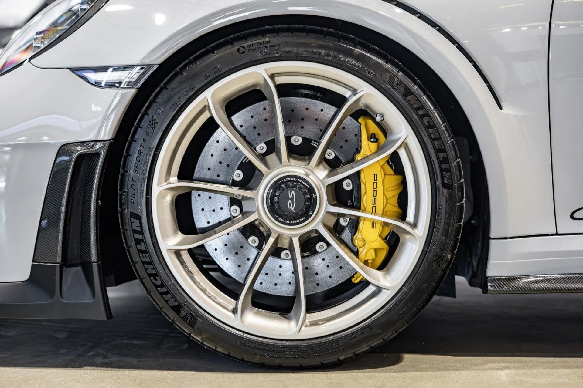 mph042_2651062115_3_A_126ff13436