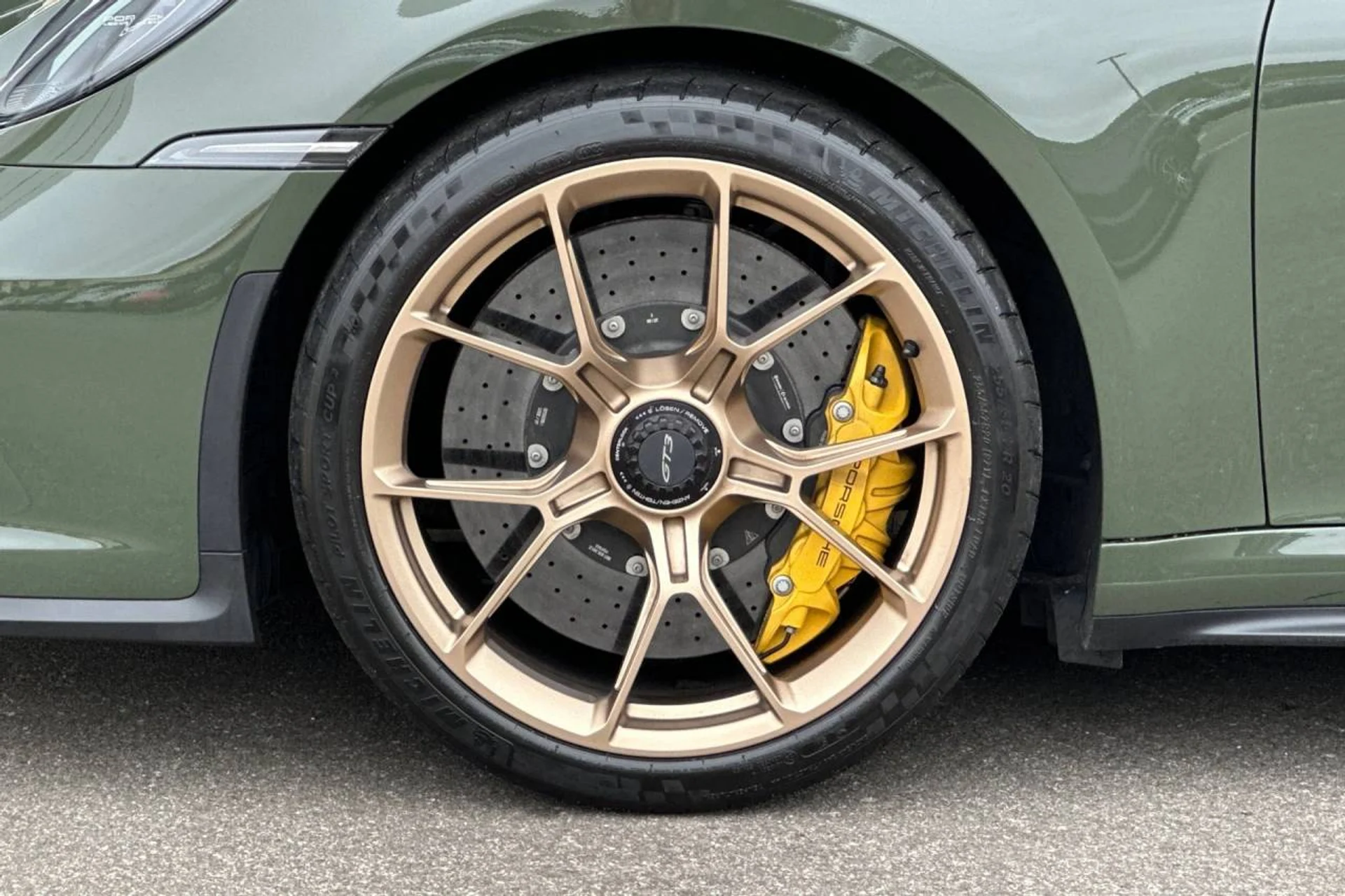 mph042_2656825638_1280_e58ef44d16