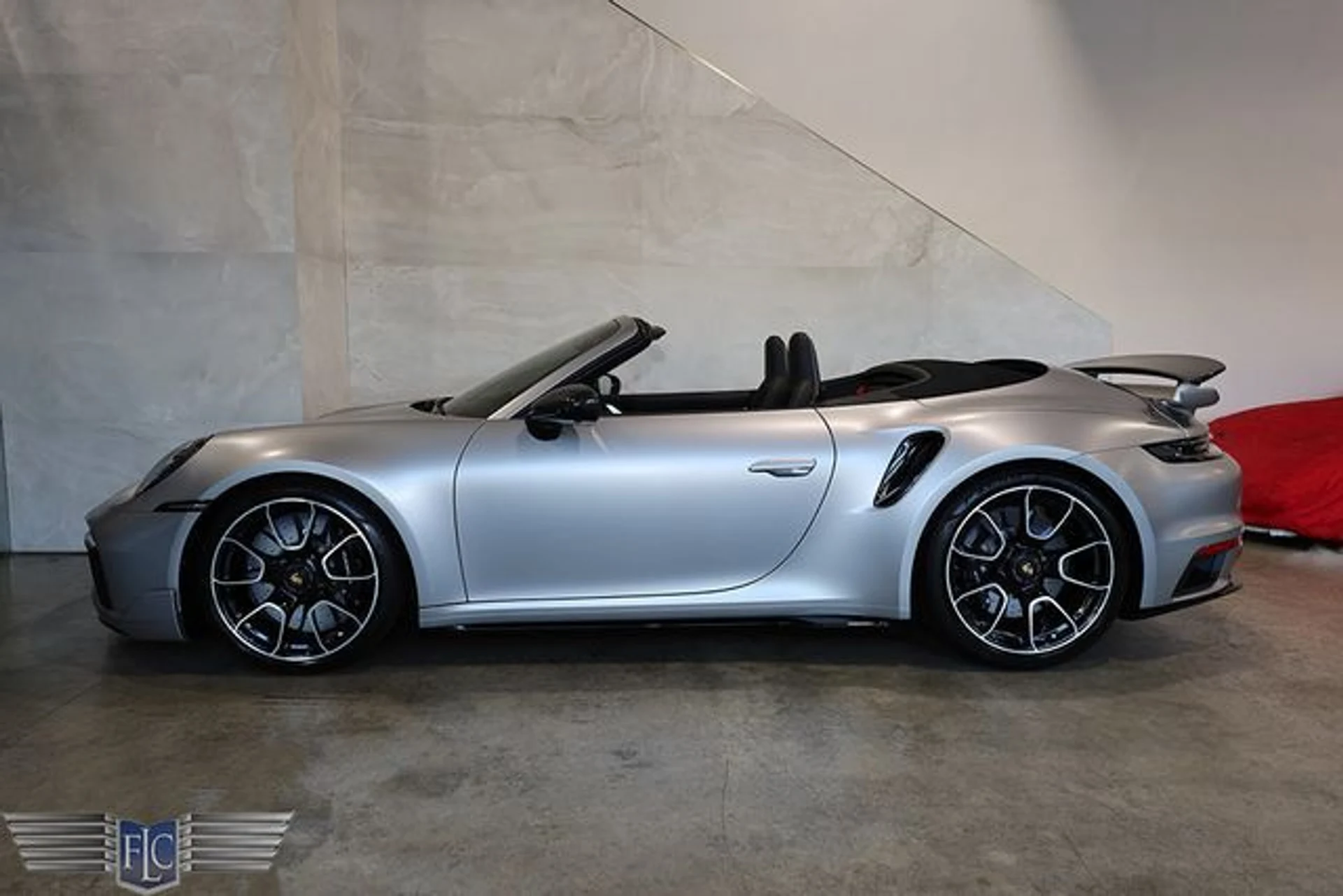 mph042_2659881614_used_2025_porsche_911_turboscabriolet_9689_23063481_47_640_ef85ea4662