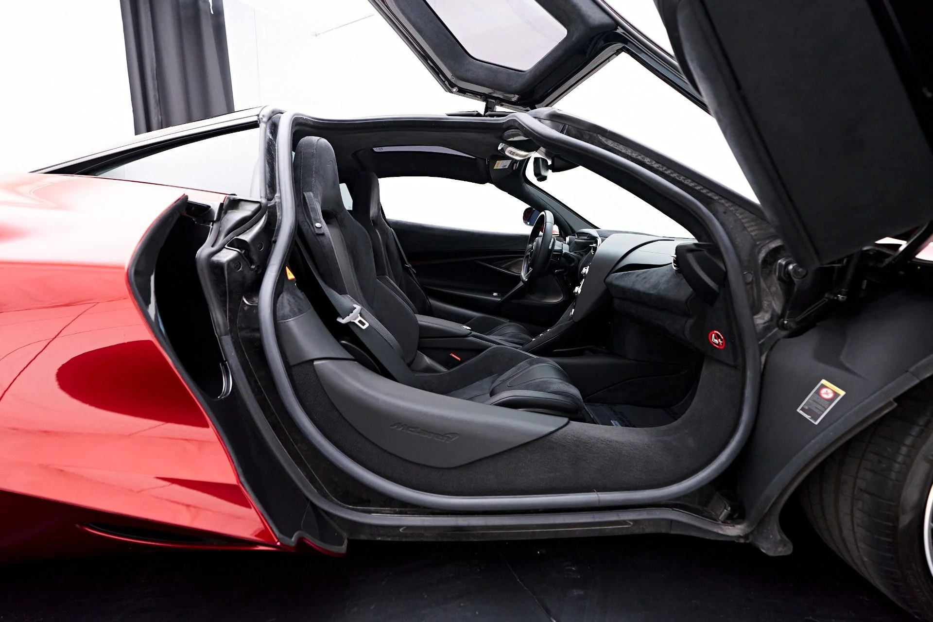 mph042_2668382402_Used_2019_Mc_Laren_720_S_Performance_1756500683_b4a93b6ff0