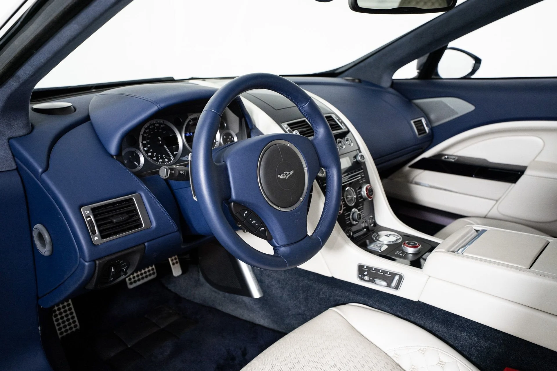 mph042_2670700962_0fe0b1403f5a4886a5820595b04c1d43_73356bee21