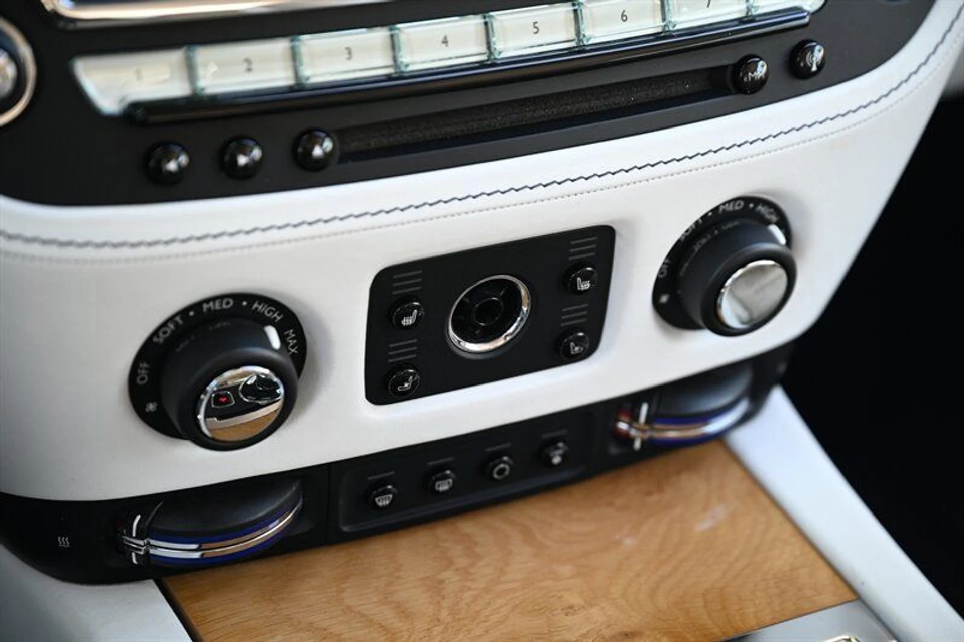 mph042_2680816919_65f4356e8a_800_60c657ba73