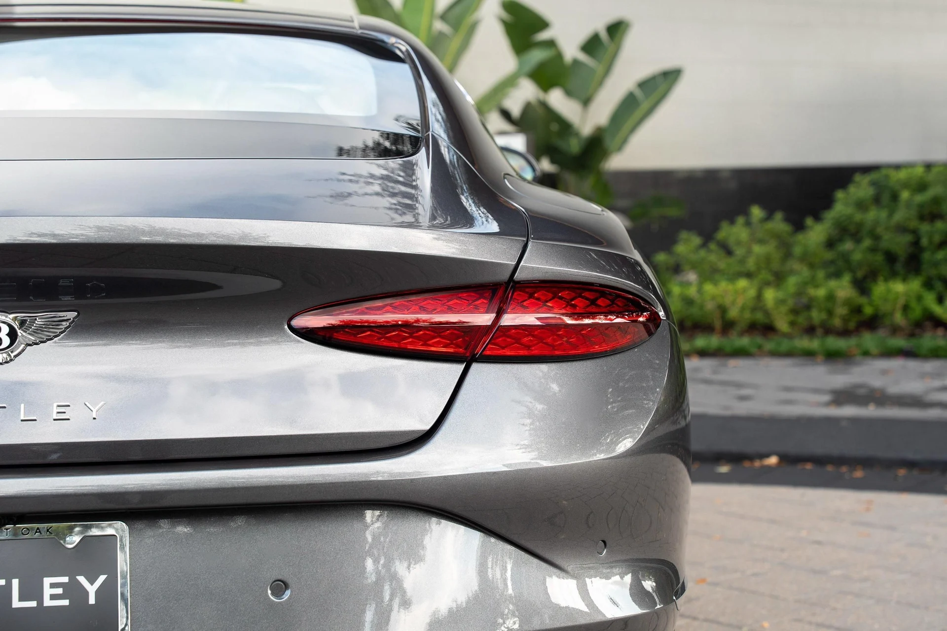 mph042_2705812859_470961999_692009e5af5727c8024d8218_ead5648ffa