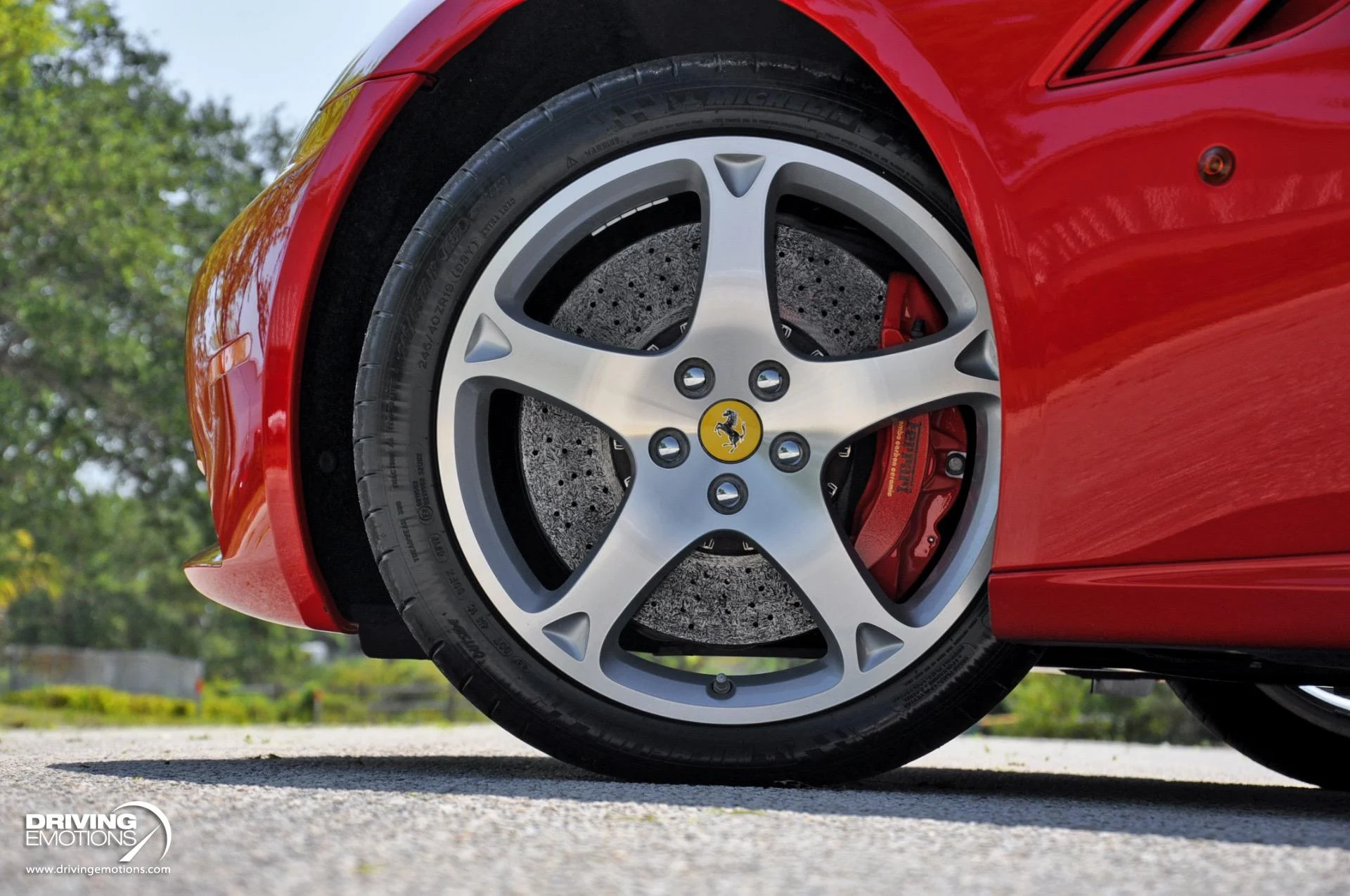 mph042_2707773240_505_p43_l_591a3f24a2