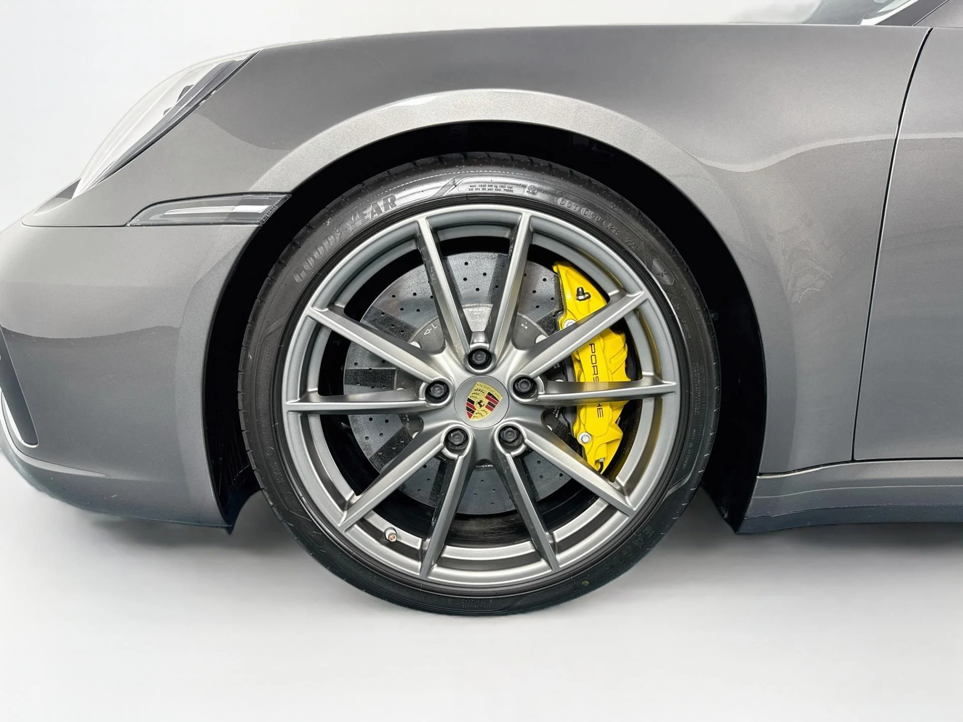 mph042_2721999253_Used_2020_Porsche_911_Carrera_S_1788553609_2d4ad969f4