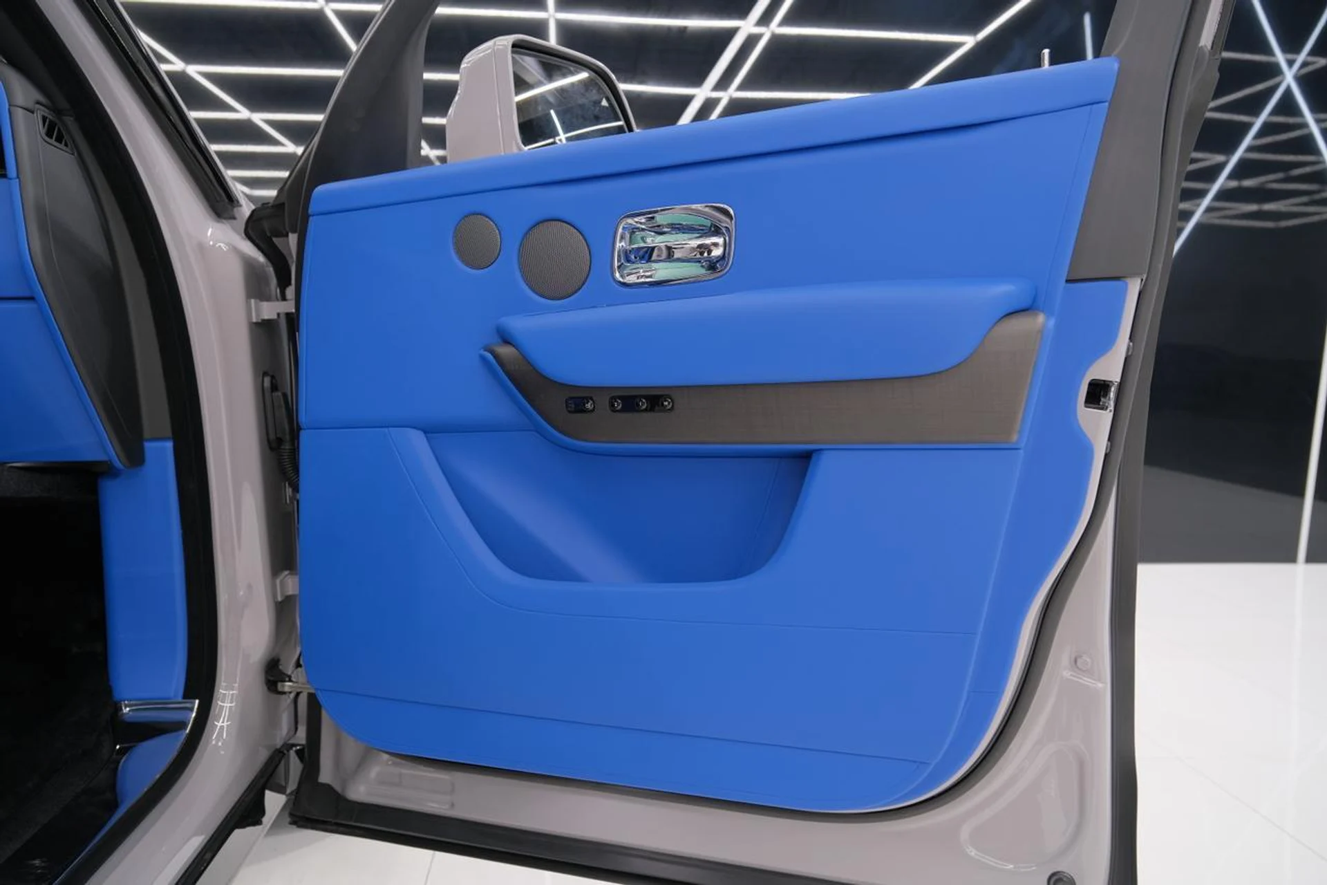 mph042_2735211337_7283cae6282e19928764d3597c695a81_30af91ea34