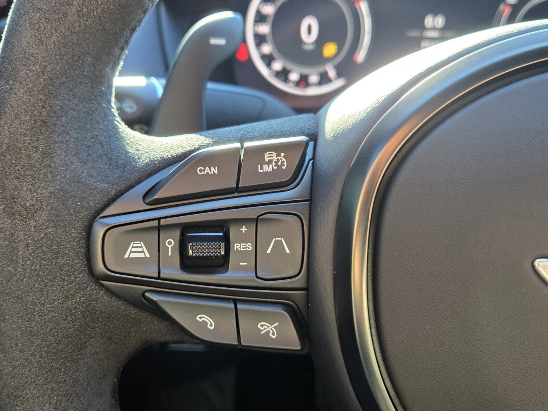 mph042_2737215443_c57a8ade25f59c40c1e2eaddd5536078x_4ebe2ed6dc