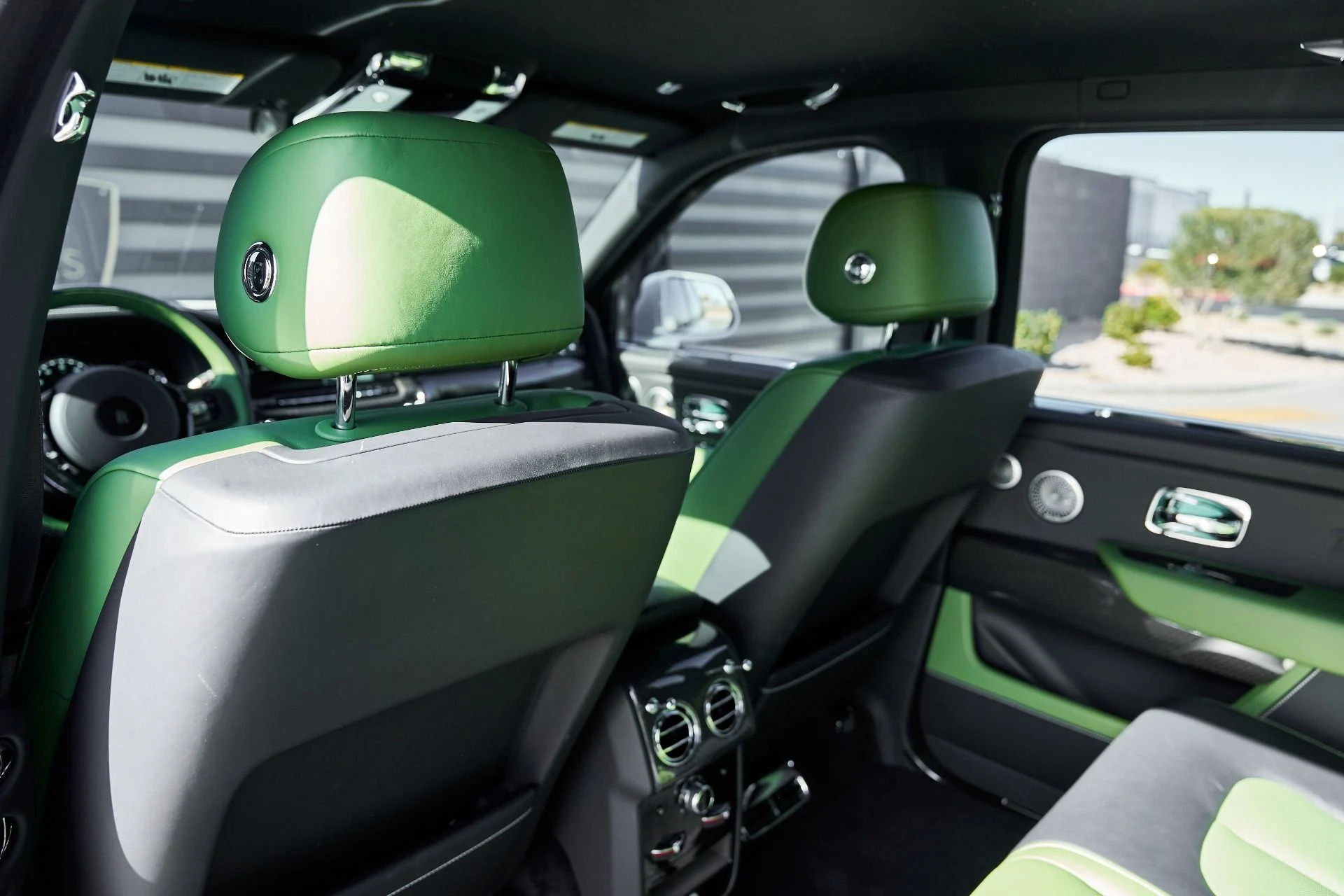 mph042_275269971_Used_2023_Rolls_Royce_Cullinan_Black_Badge_1769736484_77f144d669