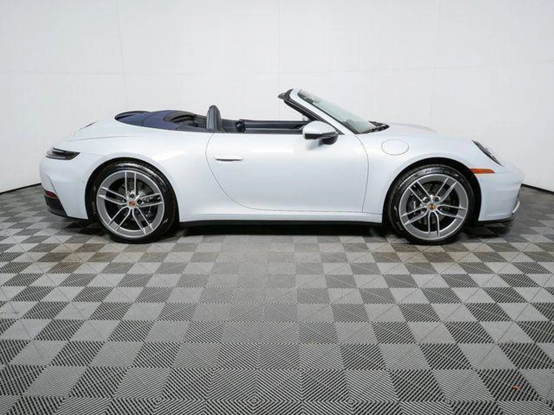 mph042_2763777843_rj_UA_8_E1y_M6_Iwji_Rg_Hkmoy_npk1_Q_c05734dc66