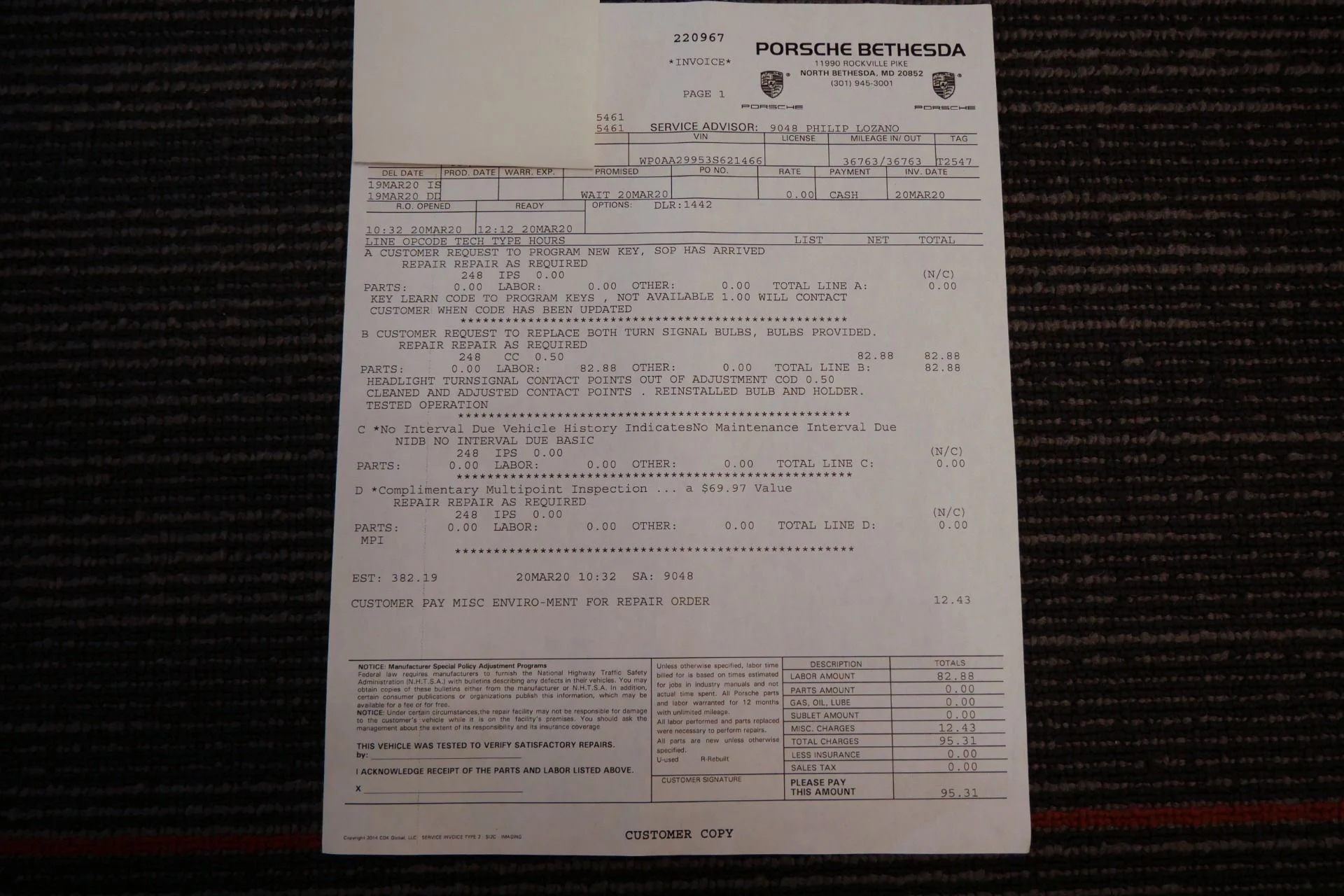 mph042_2766926200_Used_2003_Porsche_911_Carrera_1758033613_26fe924970