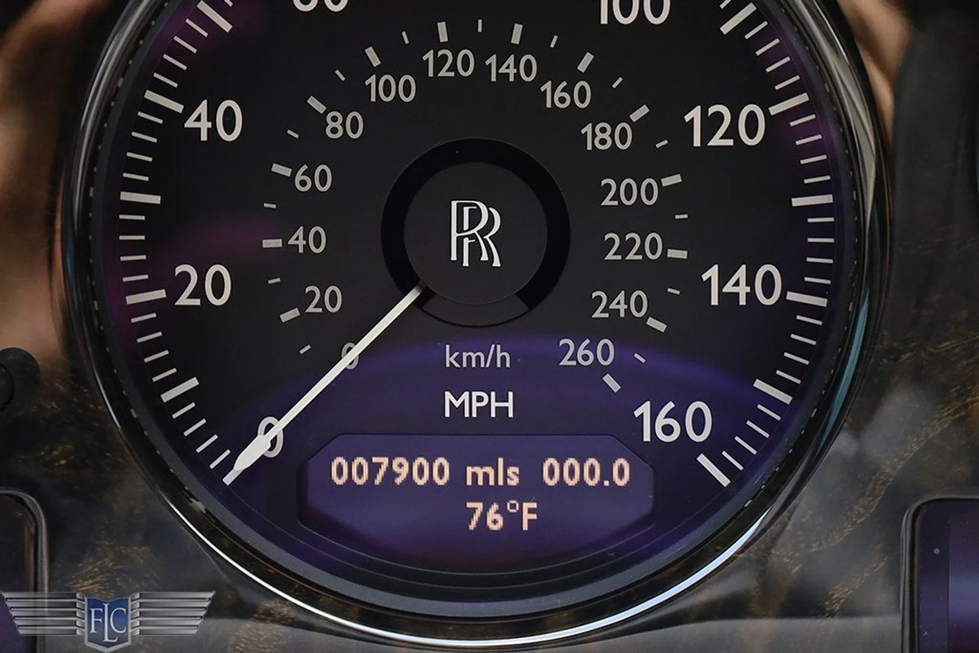 mph042_2778796510_used_2013_rolls_royce_phantom_drophead_coupe_9689_22223521_43_1024_1f8ffaeb7a