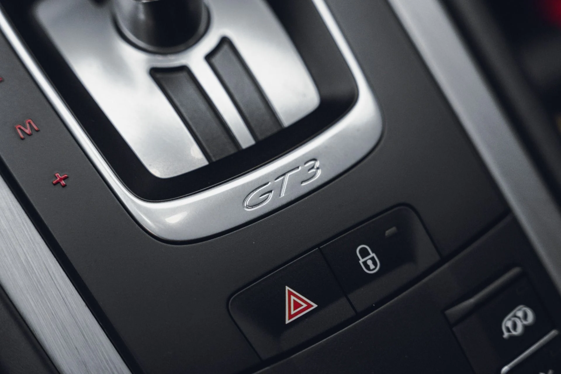 mph042_2779385869_Used_2018_Porsche_911_GT_3_1781890426_0609951121