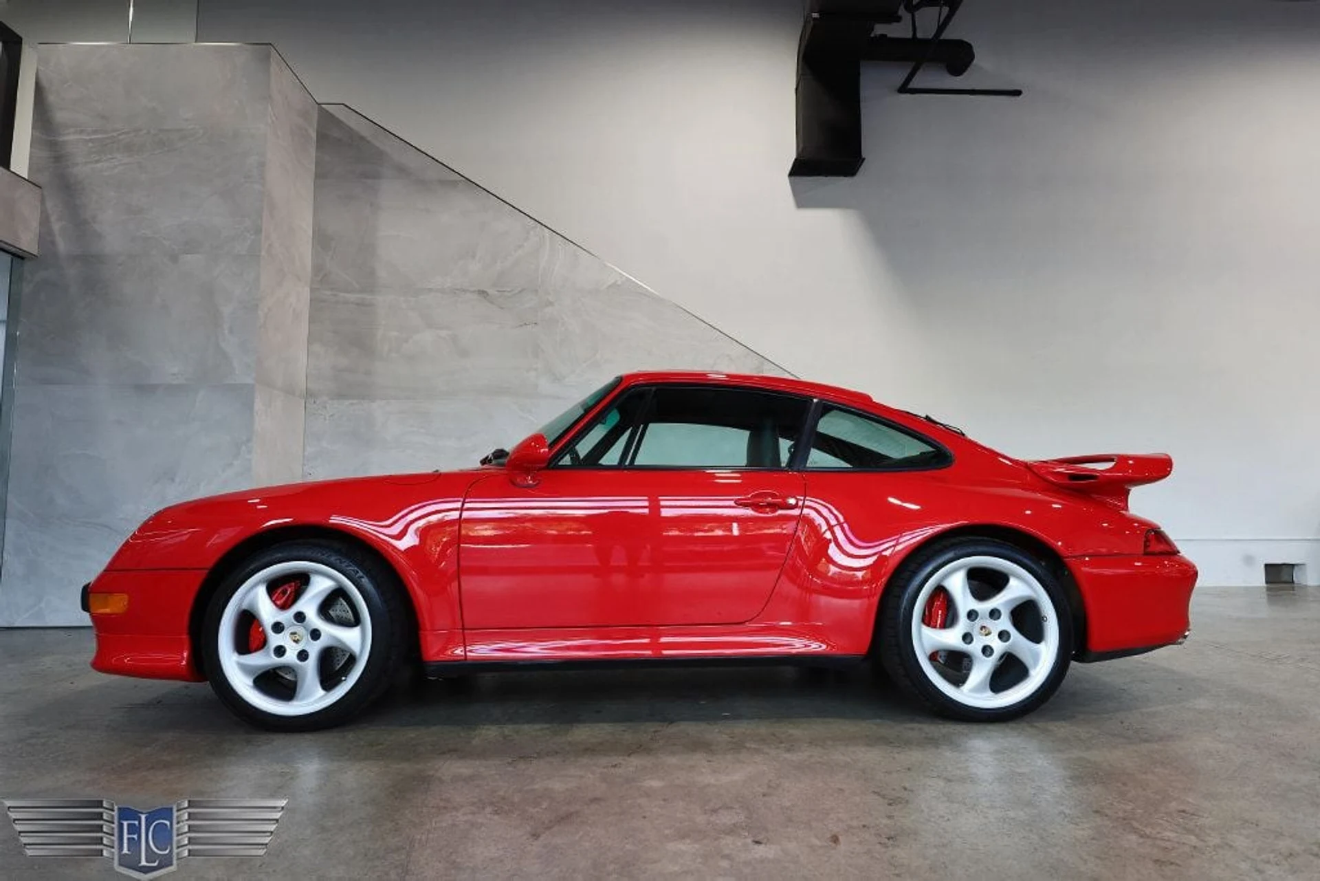mph042_2795823940_used_1998_porsche_911_carrera_4_2drcoupecarrera4s_9689_22929030_43_1024_aa845459e9
