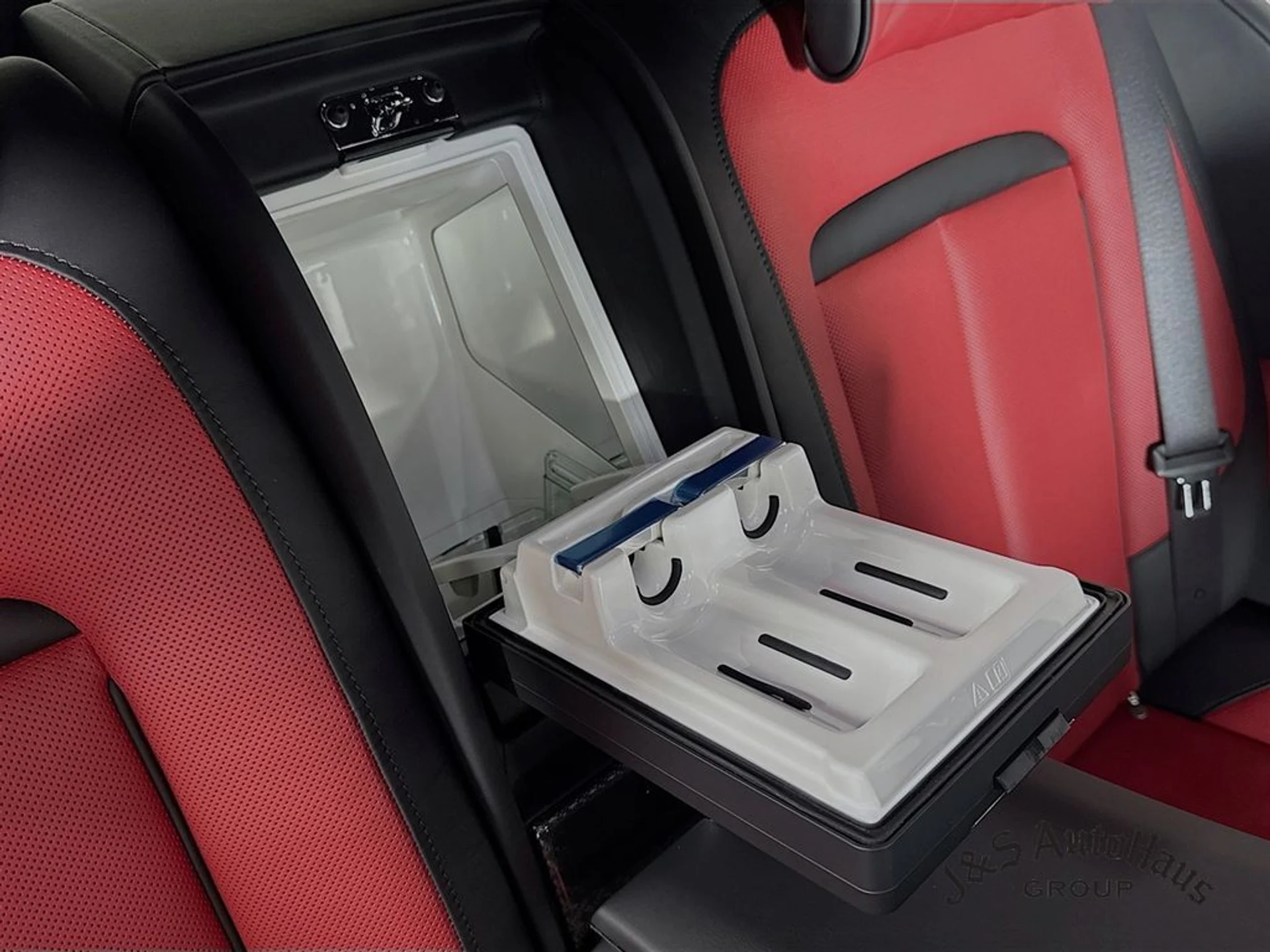 mph042_2802378858_yr0yev7ebbh4b6c8v2d3iinqjfov_c27333c5ec