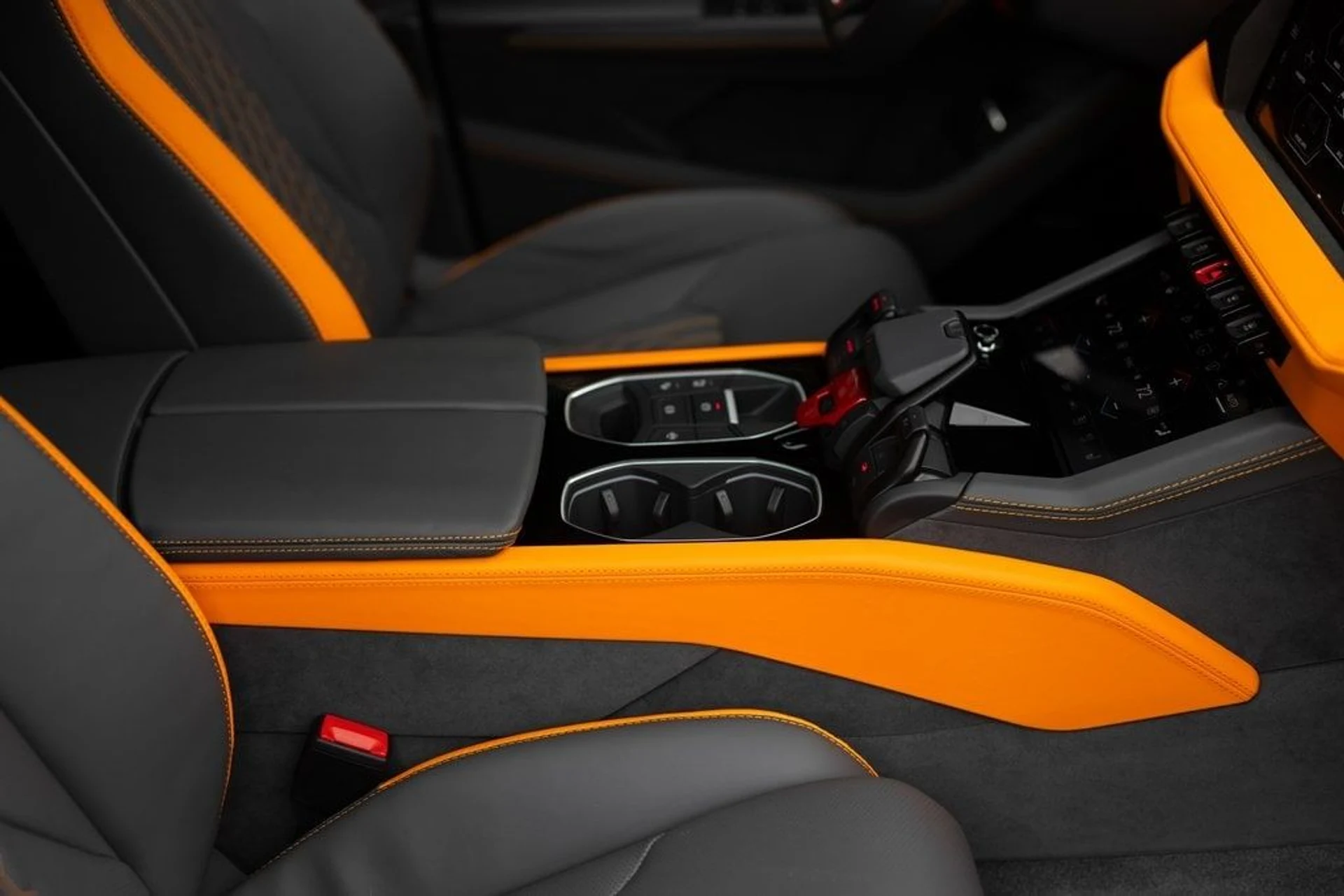 mph042_2825550068_0608db765628c44998acc27c9b58da81x_221e9ebbf9