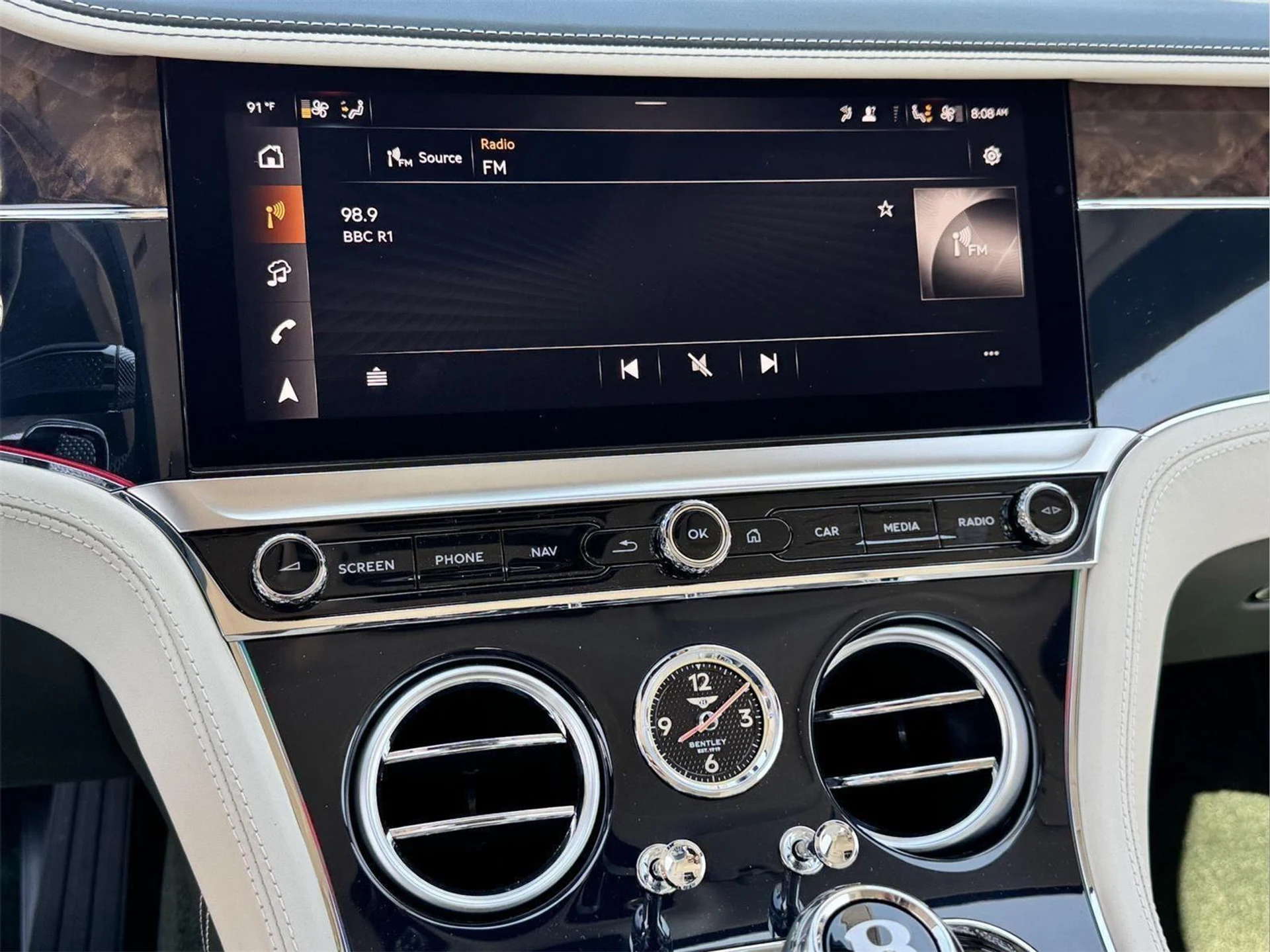 mph042_283140402_d7517e7f9931ff79e5c73f6991525bf1_6c62559c10