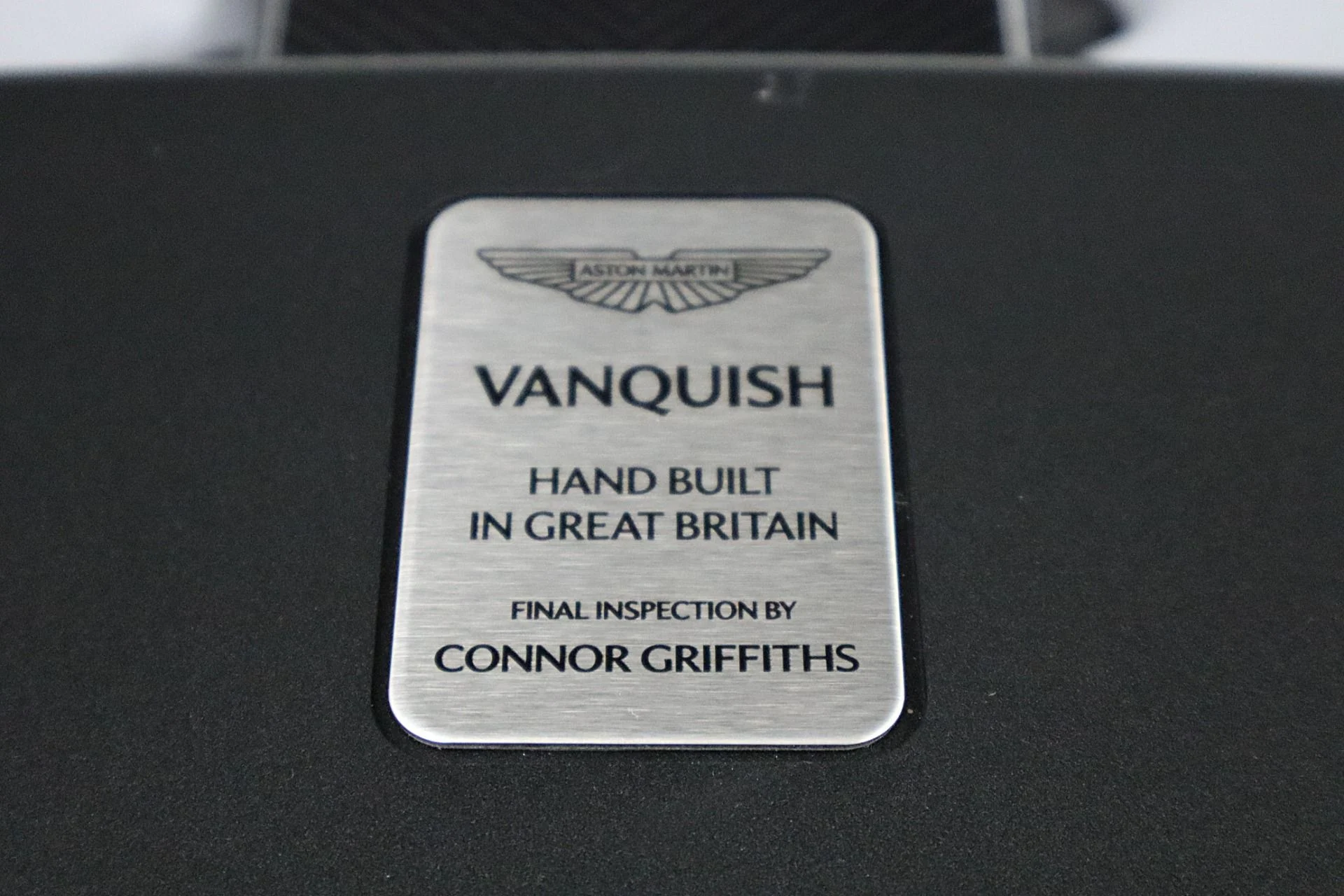 mph042_2834117765_New_2026_Aston_Martin_Vanquish_Volante_0fc0a17fa7