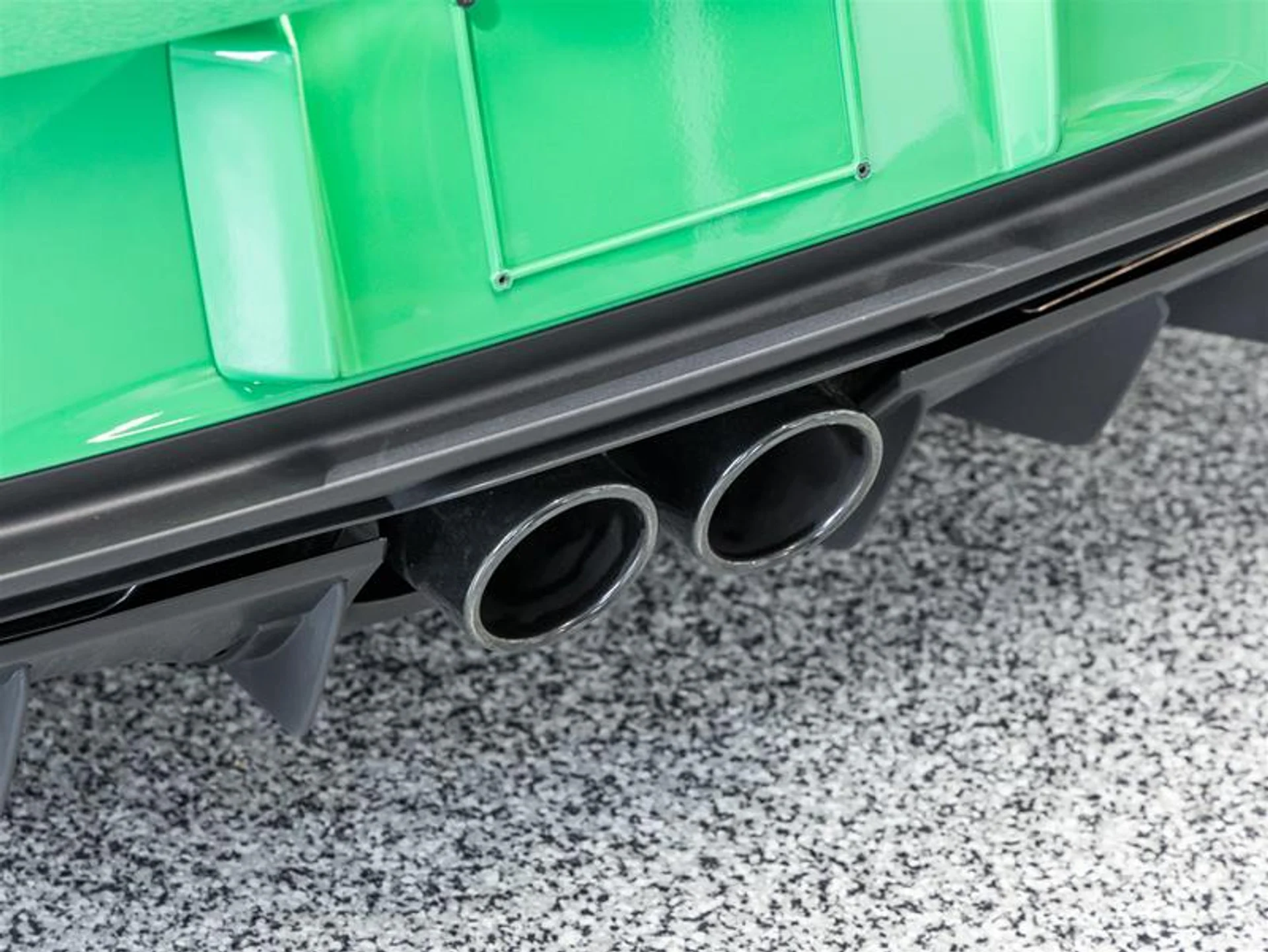 mph042_2843101158_11631804_1552972686_c16c1aecf0