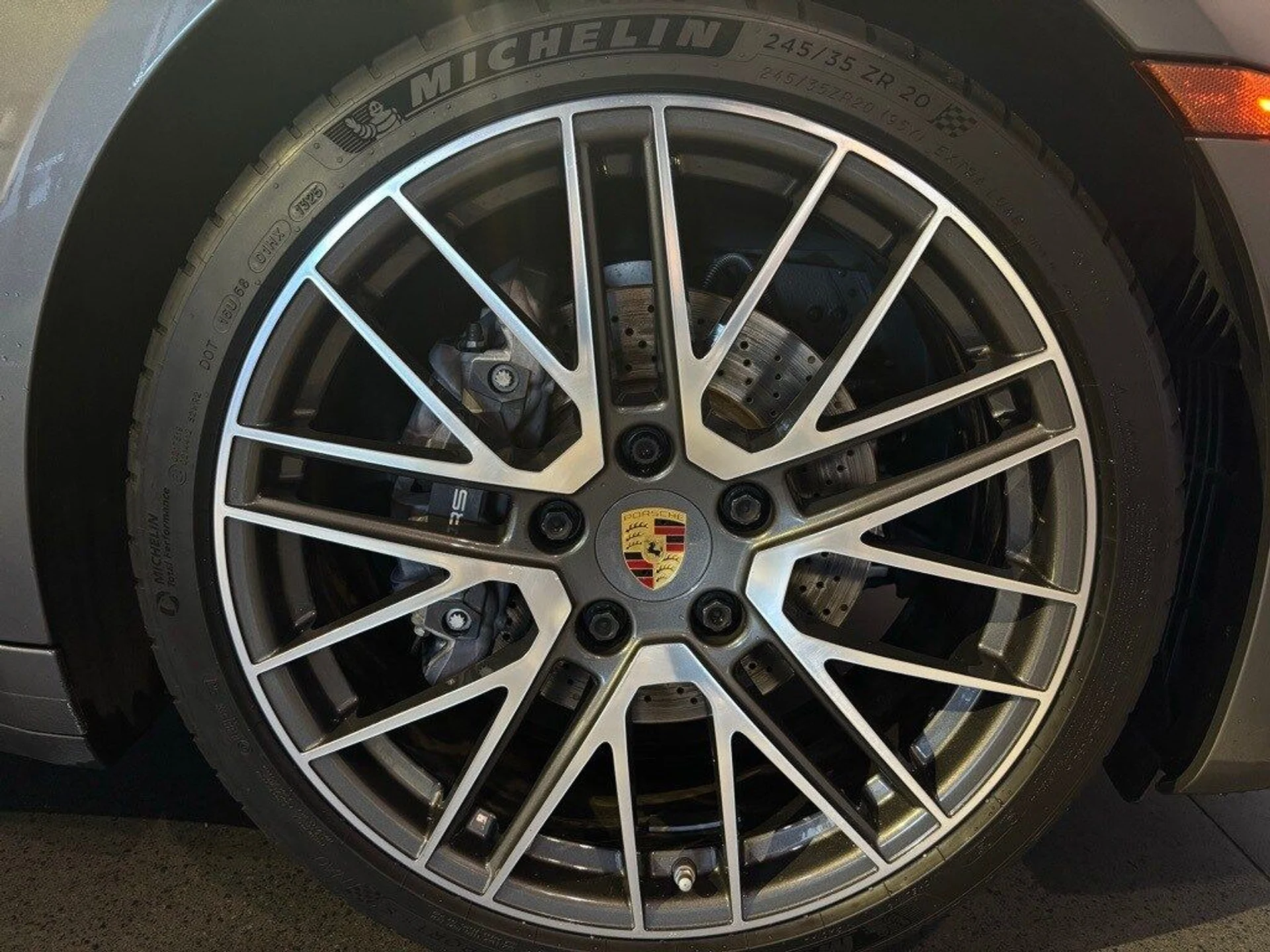 mph042_2843945282_a9cf21c5dcd898f2ad230b32f941c606x_26aae52916