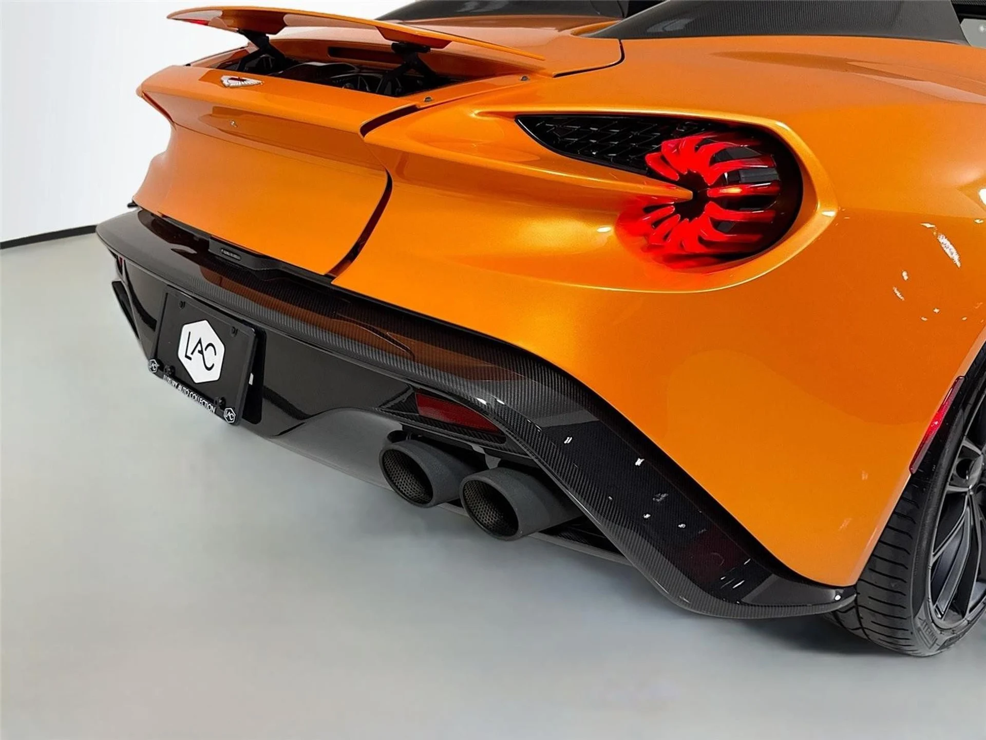 mph042_2868821589_4a846a2f45d5212fbefc0363e6cd45be_00f8273024