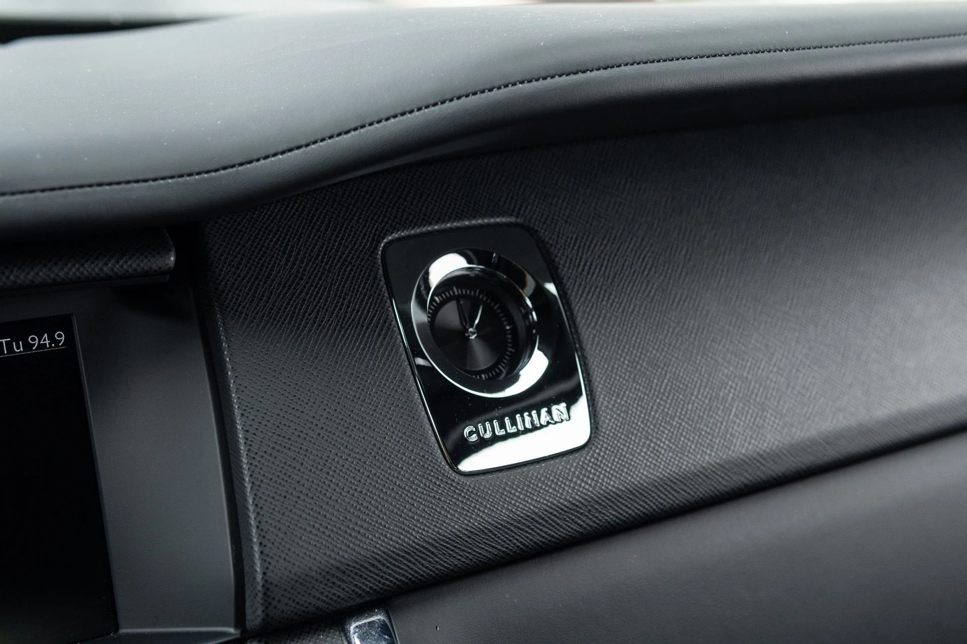 mph042_2879835913_Used_2020_Rolls_Royce_Cullinan_1775753700_f006e0eec7