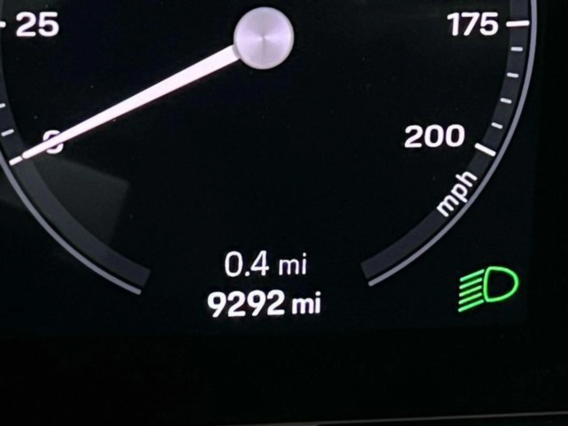 mph042_2881032603_b3c68a8c3fc2e0d40857a1b6feafea8ax_3d996f9d21