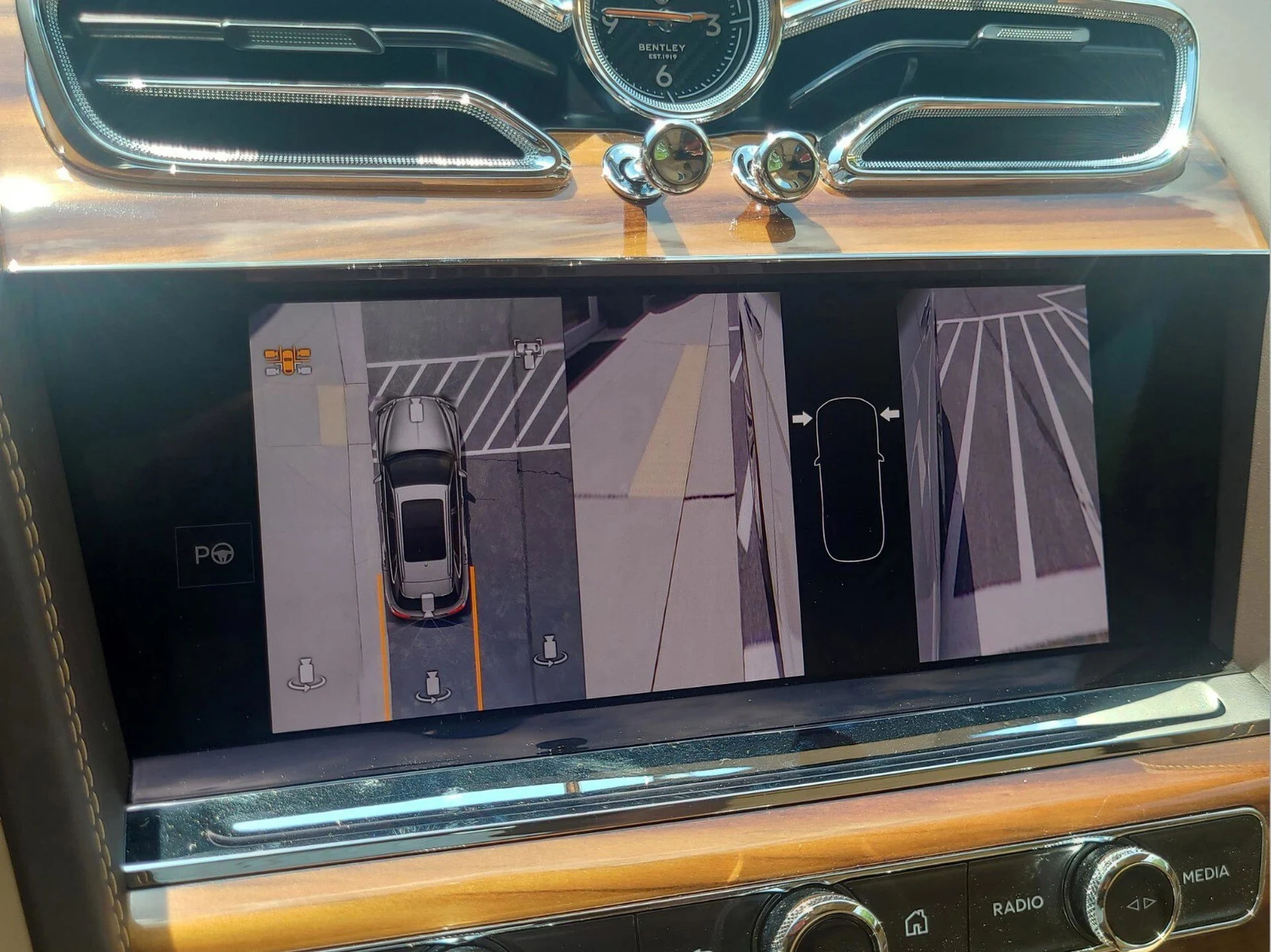 mph042_2884621415_9f621e89157ef30a3c4df8e5b71a283ex_06e17d7729