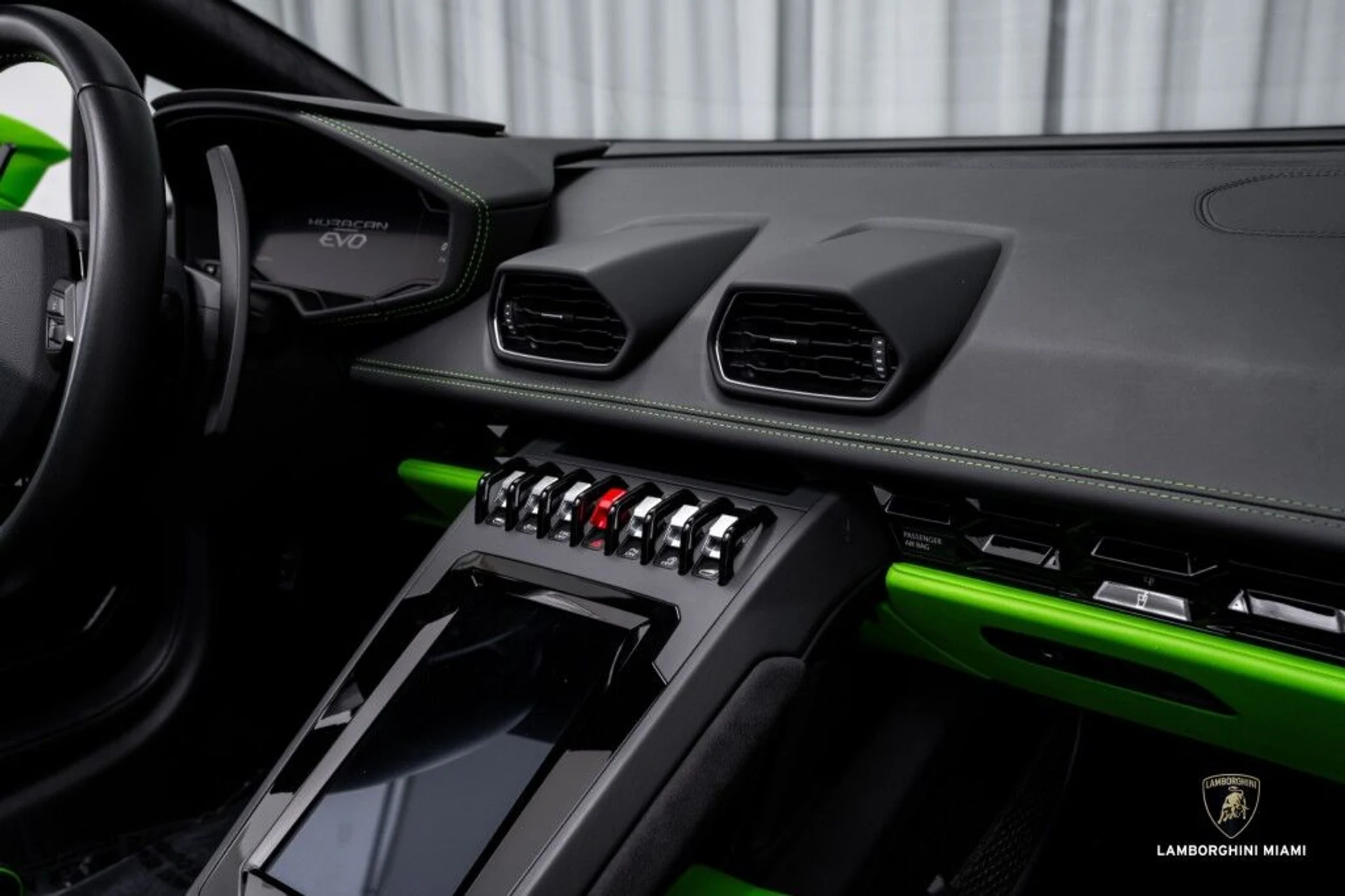 mph042_2887799578_28641e5be9196263827cae7aad65ff1d_ff63bb0b63