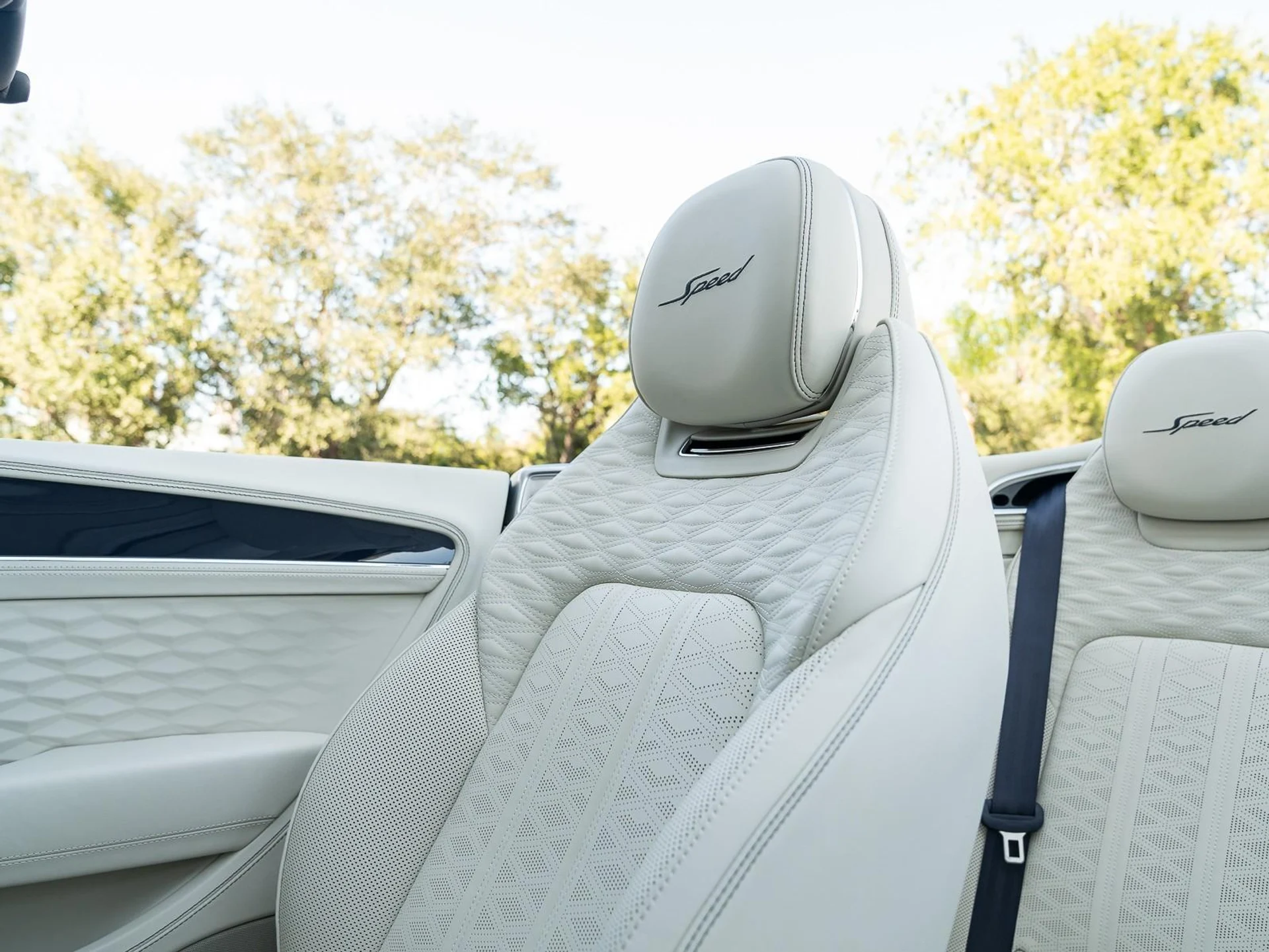 mph042_2894710594_Used_2025_Bentley_Continental_GT_Speed_1766181986_b4fbf4122f