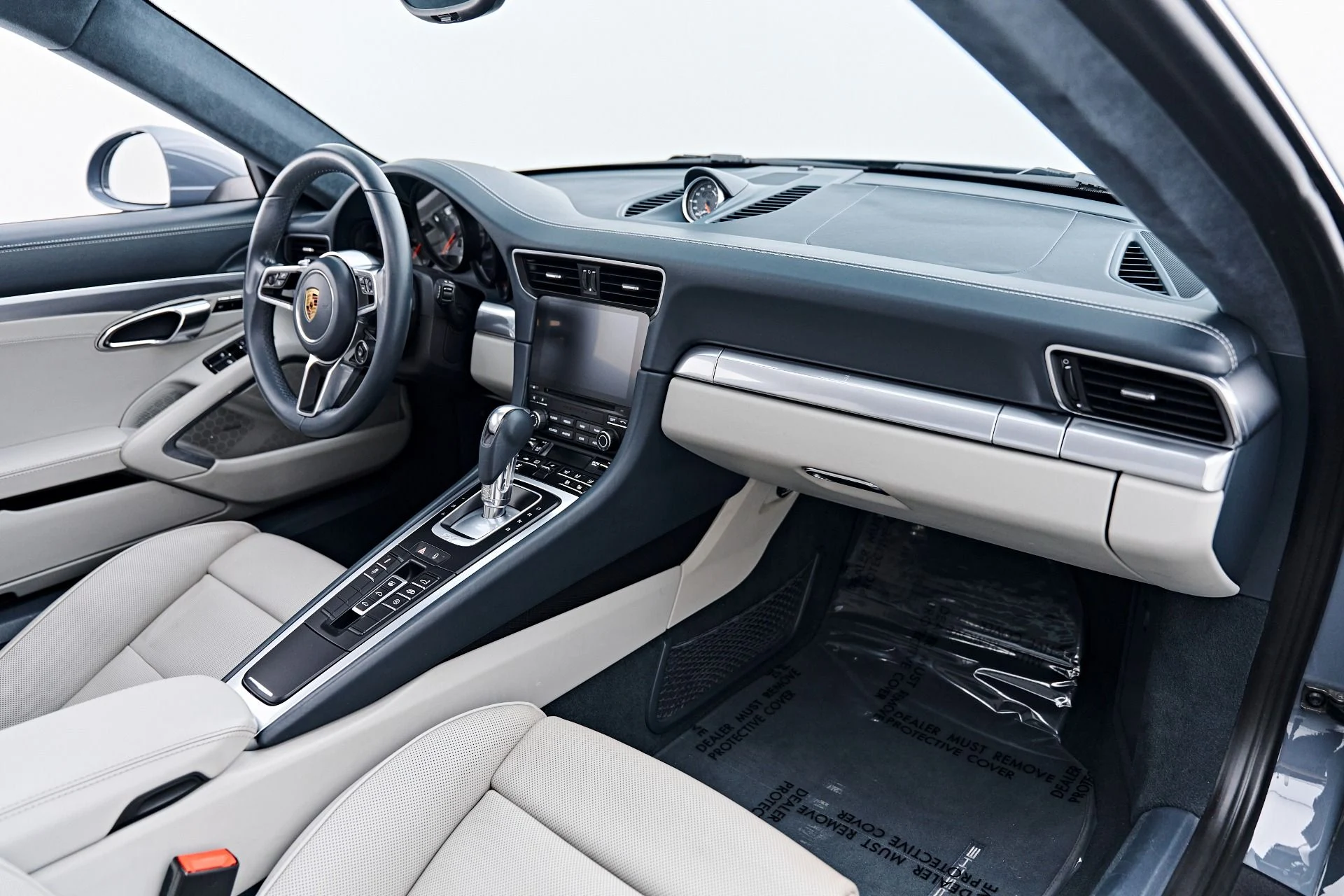 mph042_289506749_Used_2017_Porsche_911_Carrera_4_S_1789697852_9dff821475