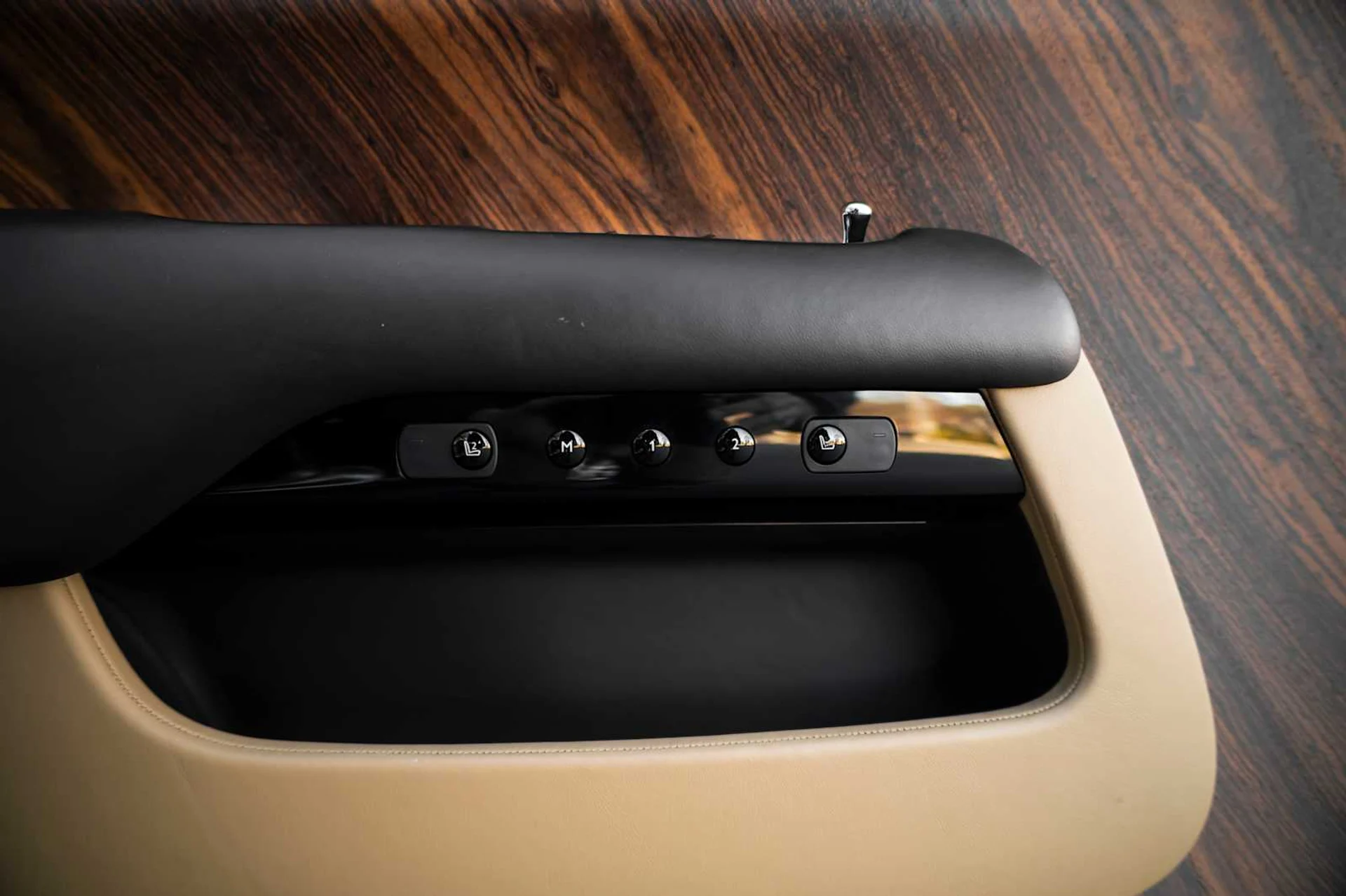 mph042_2896018505_6b05a4715e950722a73b79d2d776d3b4x_a8f069ced0