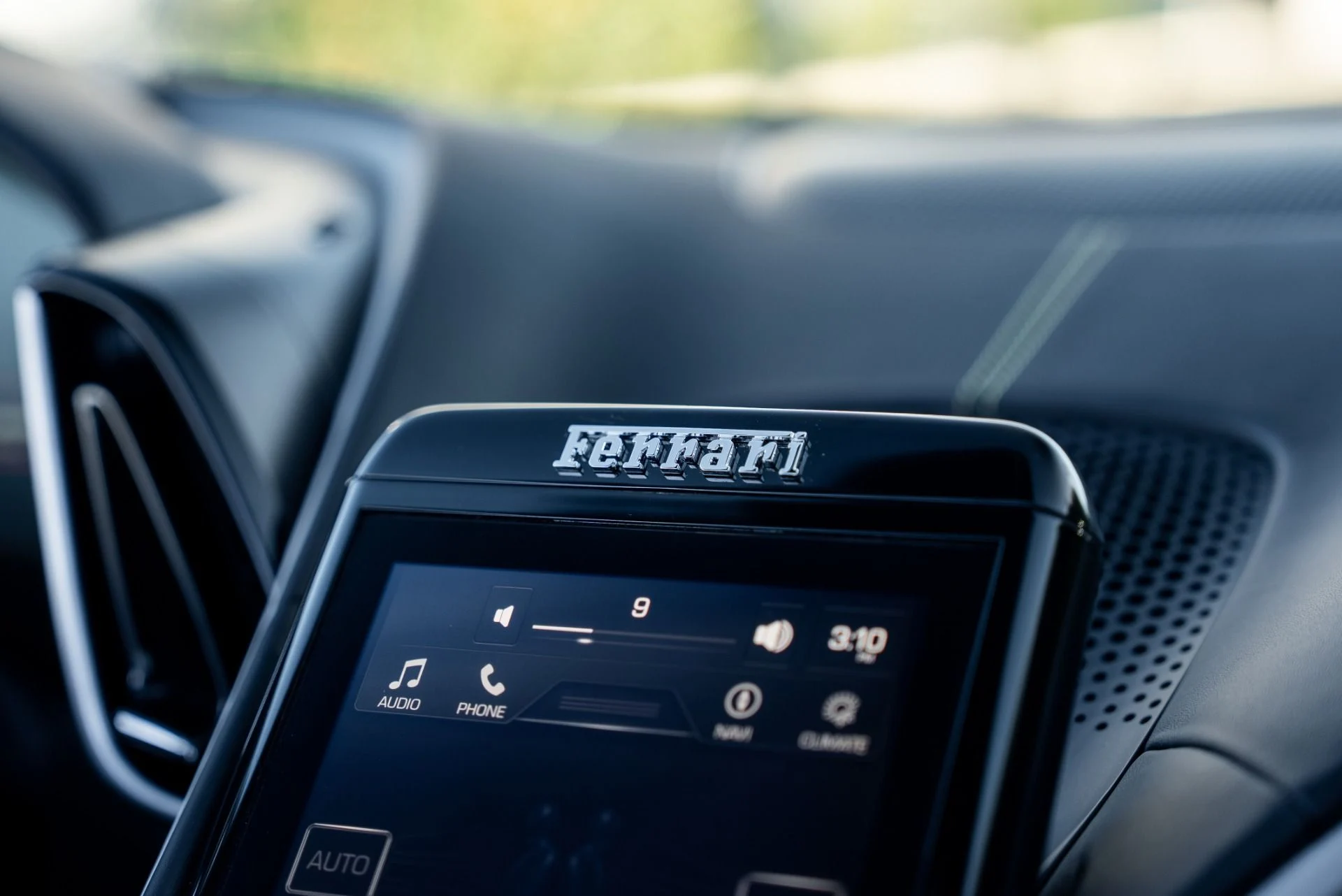 mph042_2905497927_Used_2024_Ferrari_Roma_Spider_1764029042_9b3f65dbb9