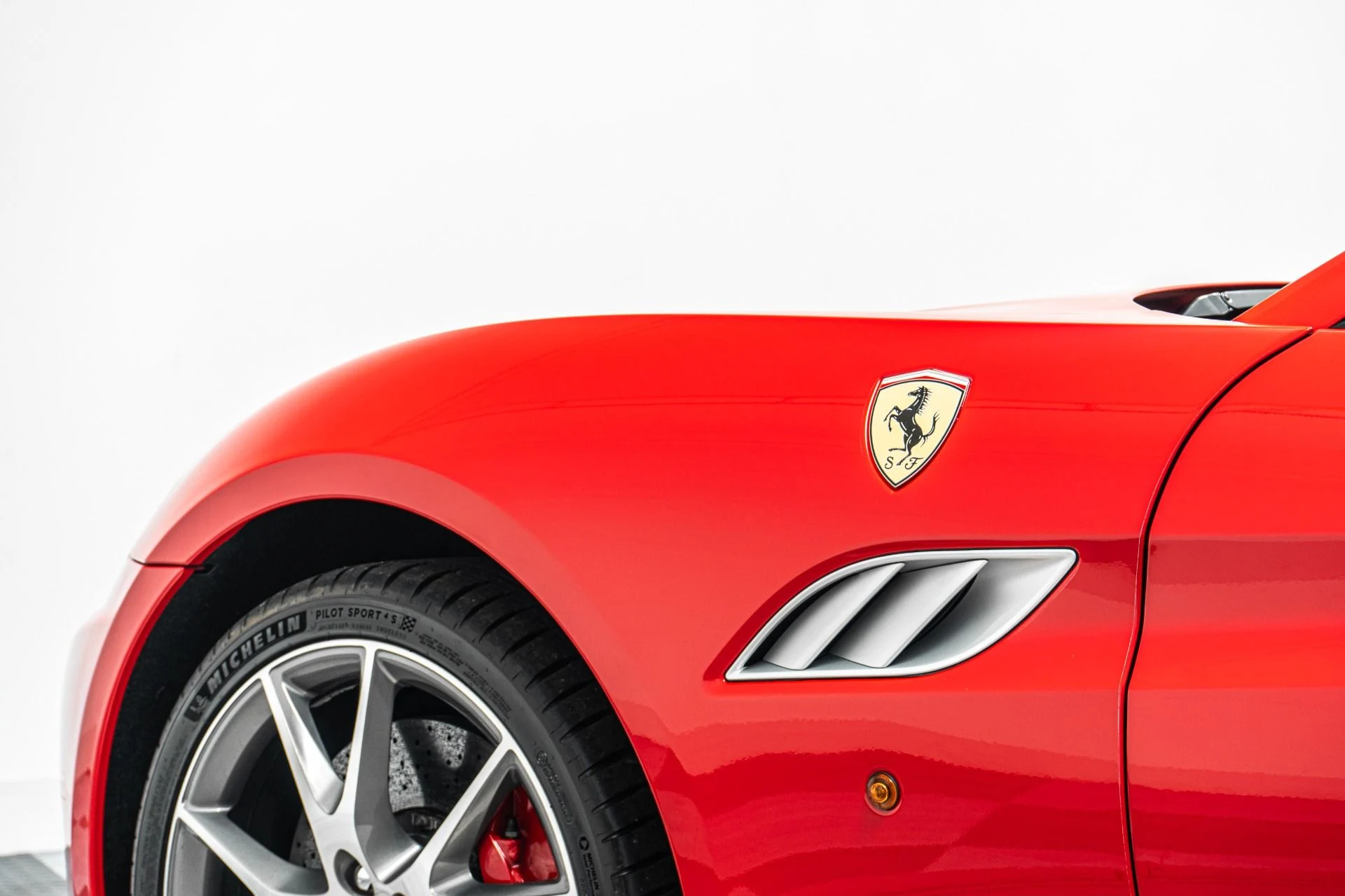 mph042_2918306032_Used_2013_Ferrari_California_Low_Miles_Daytona_Seats_Forged_Wheels_1776872809_c19bb7b721