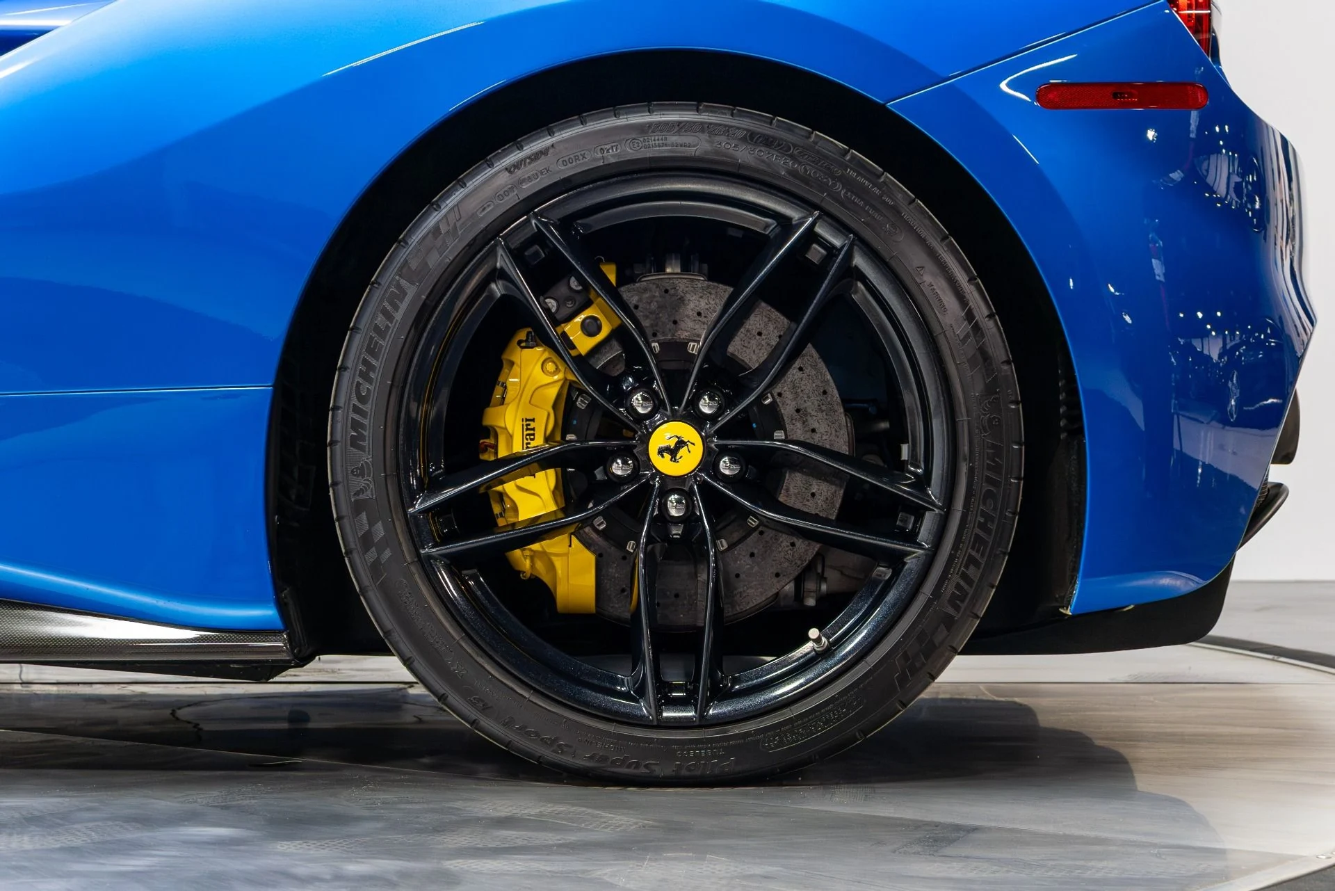 mph042_2930653257_Used_2016_Ferrari_488_Spider_1773694587_8e7945ab98