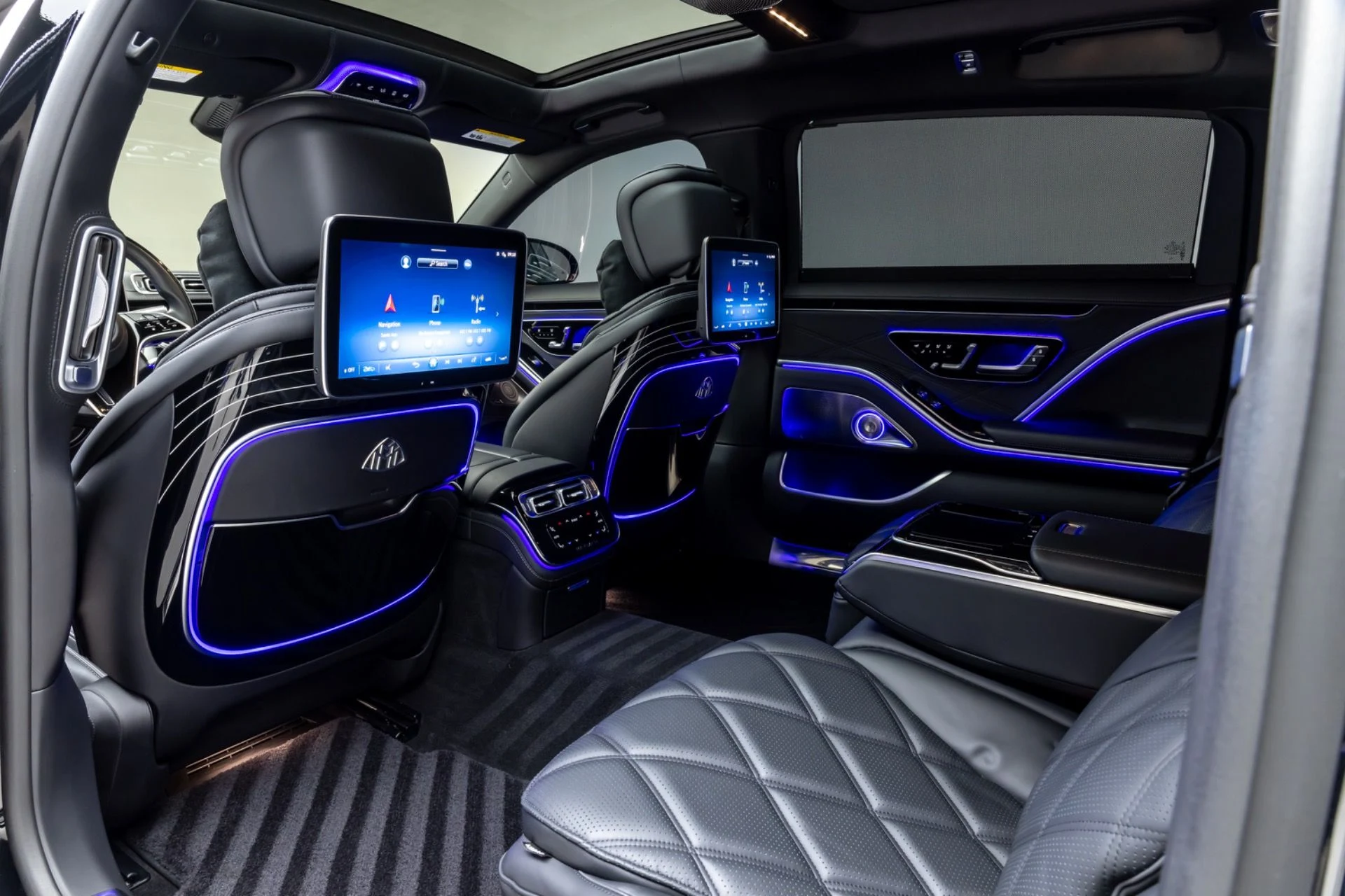 mph042_2937411034_13213_p43_l_50e12dbed5