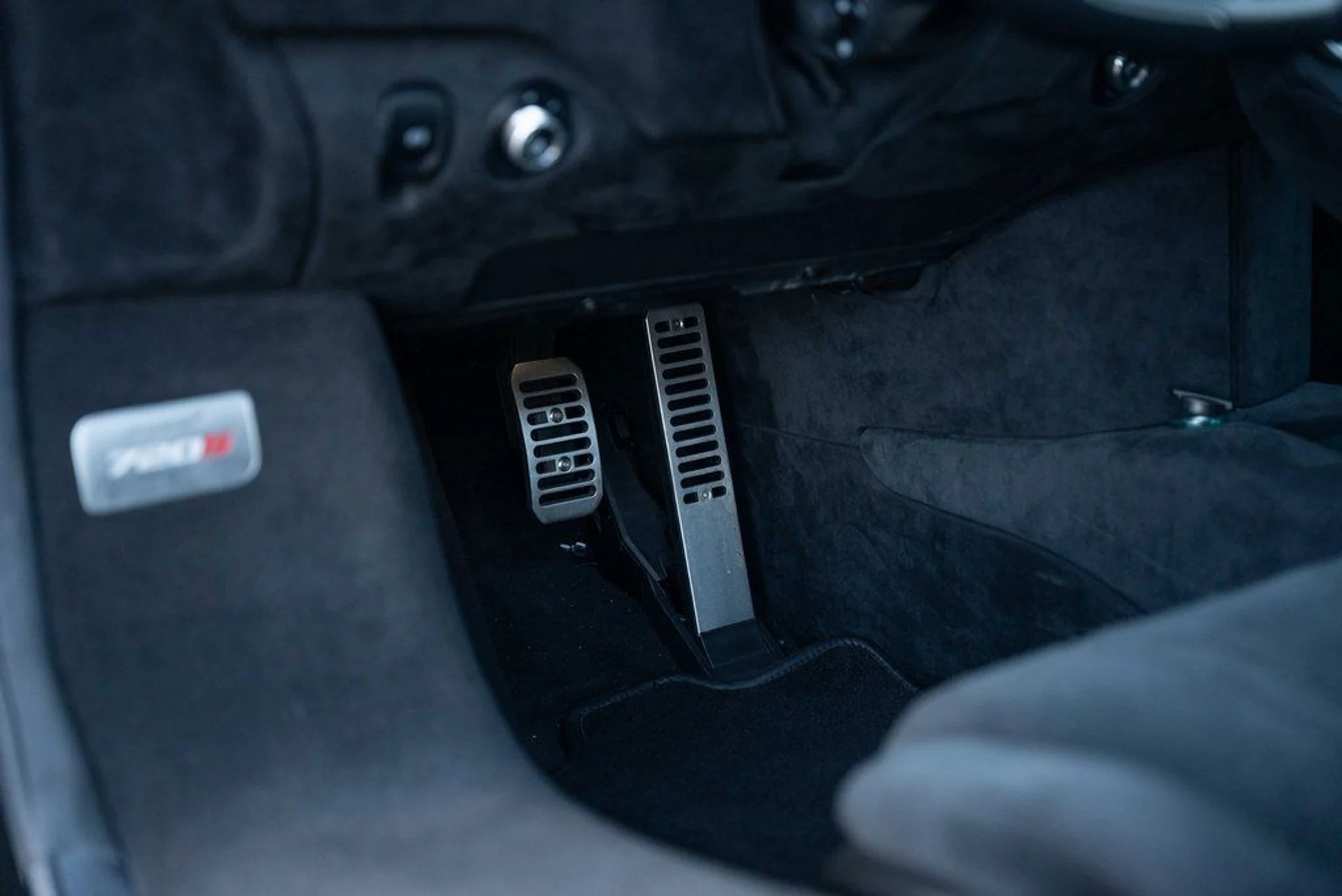 mph042_2946456626_image_44_b871e0924f