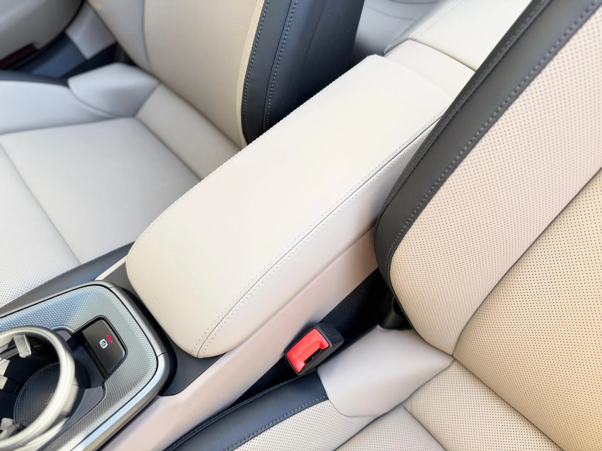 mph042_2954648744_Whats_App_Image_2025_12_22_at_4_53_43_PM_36_08262ea1a7