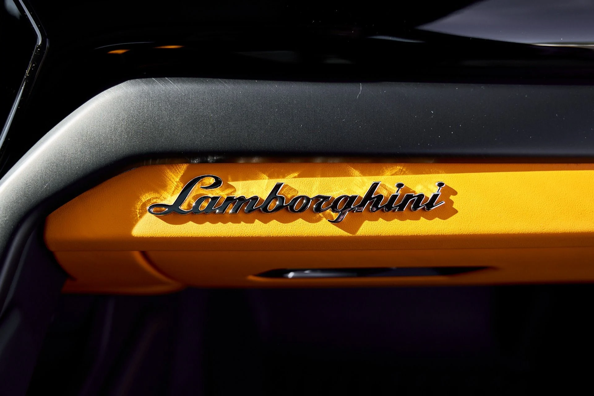 mph042_2954899773_Used_2024_Lamborghini_Urus_S_1768961925_28aff1440b