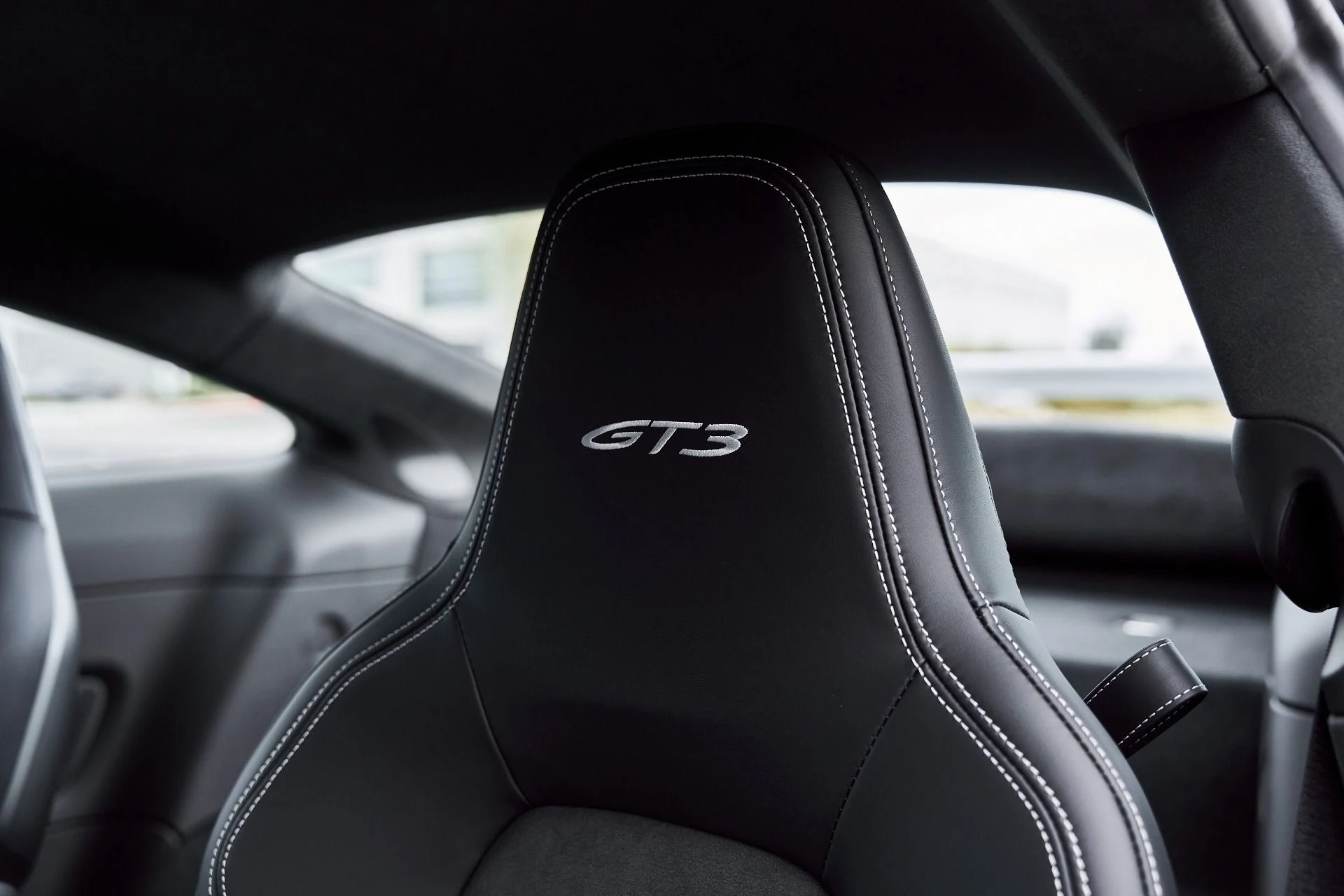 mph042_296015569_Used_2025_Porsche_911_GT_3_1766797649_06891b93c3