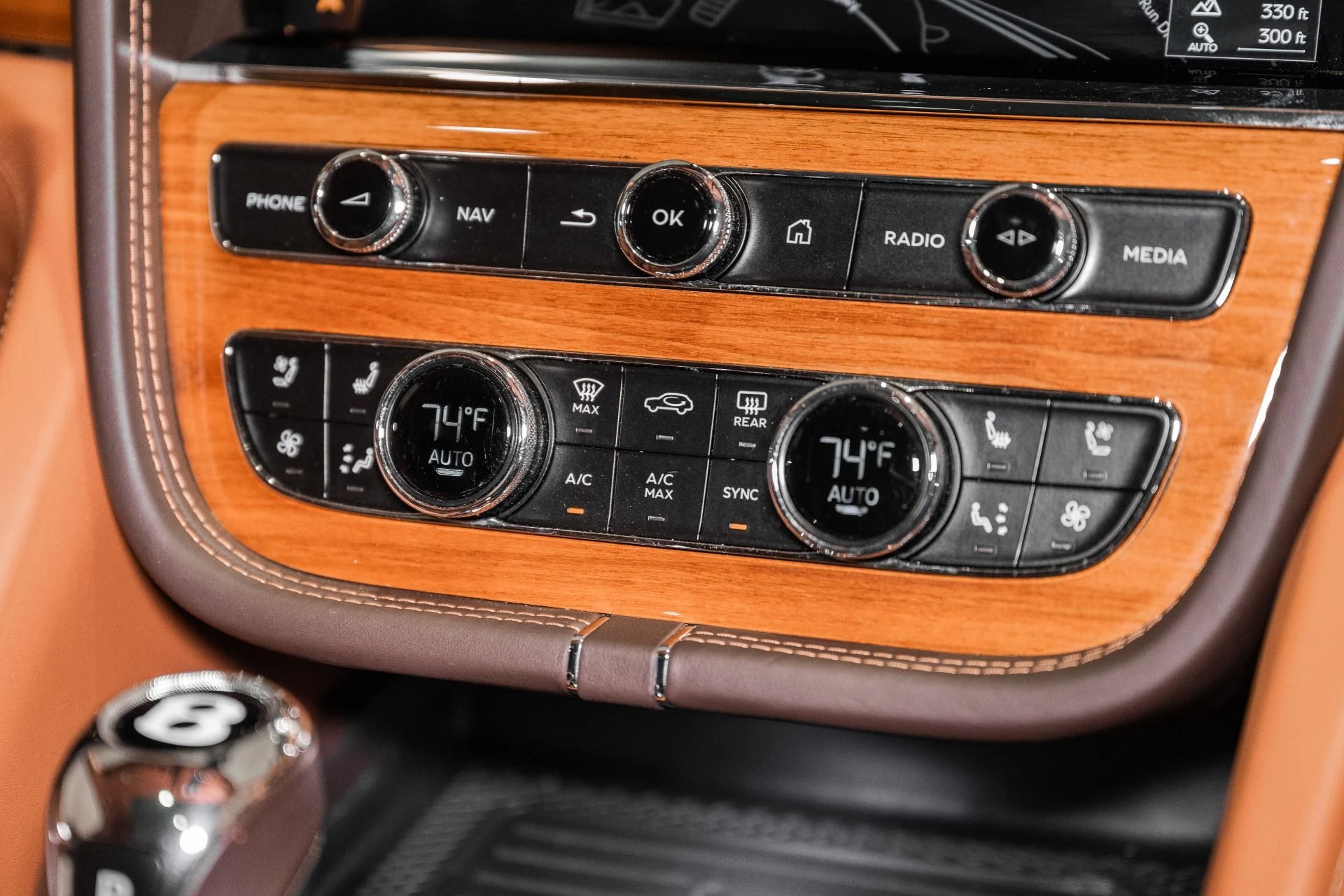 mph042_2961970195_Used_2022_Bentley_Bentayga_V8_1792247818_45a098e594