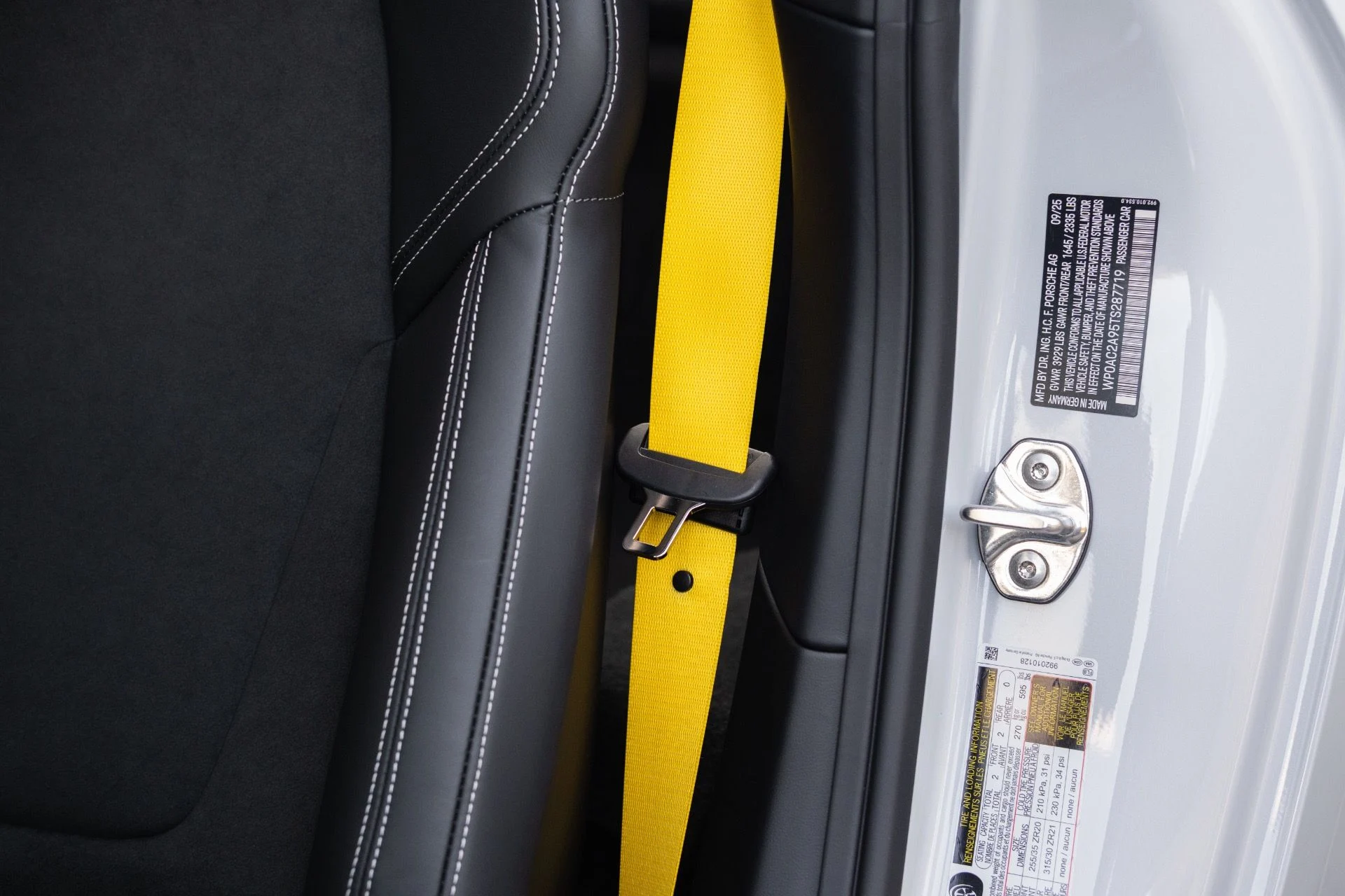 mph042_2963233013_Used_2026_Porsche_911_GT_3_1767740185_4eced69ac5