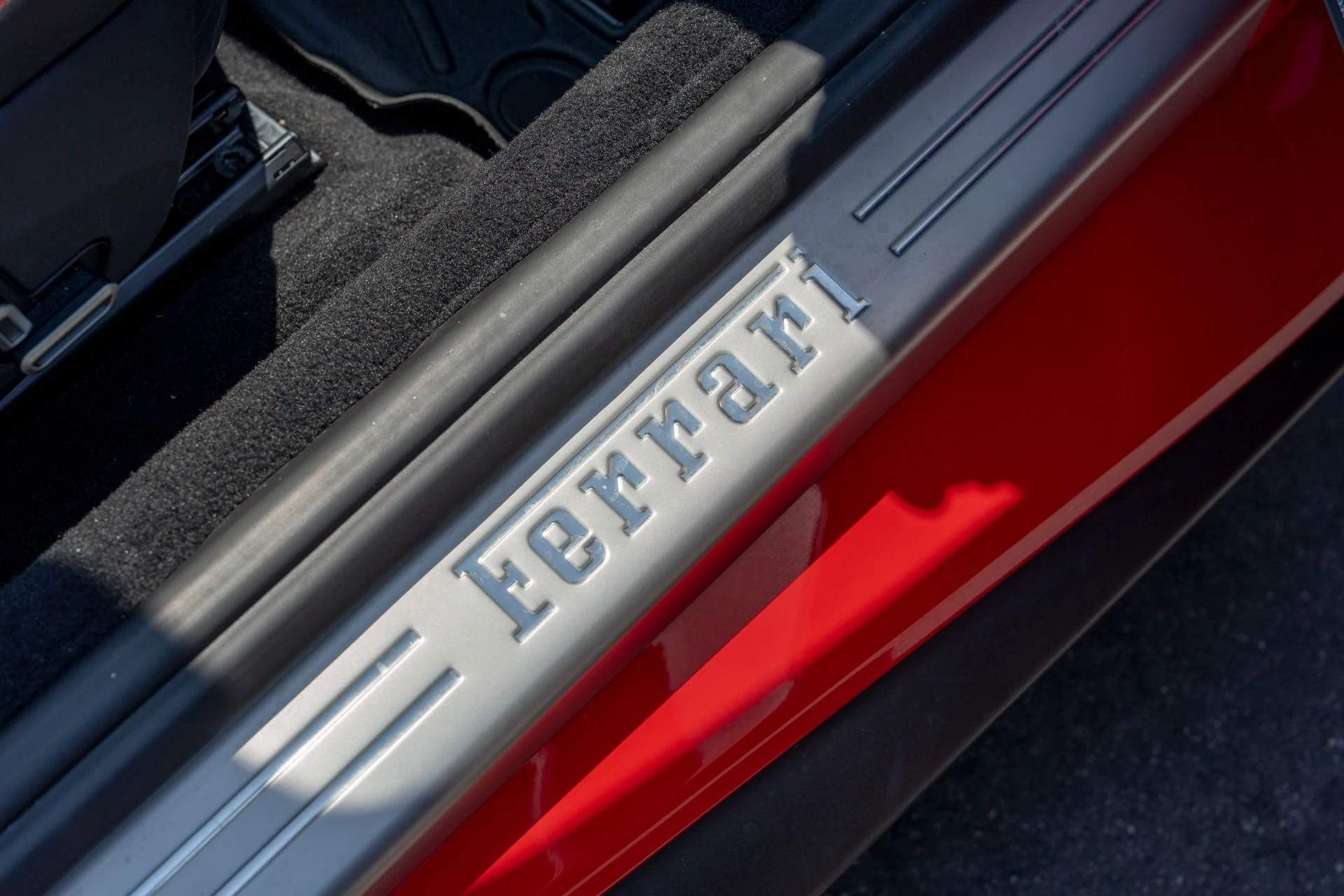 mph042_3006767328_Used_2022_Ferrari_Portofino_M_1754671909_4f92a152f7