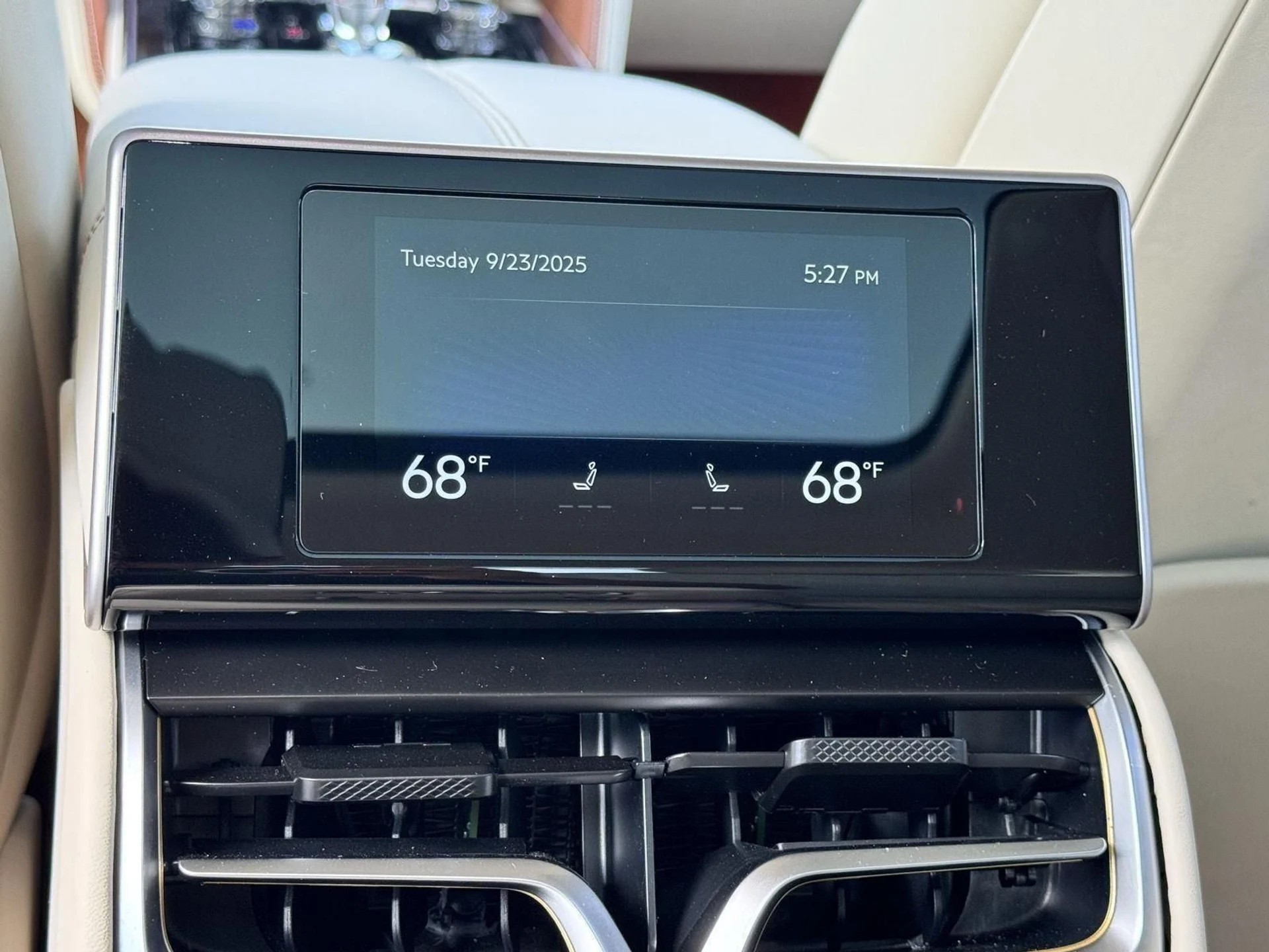 mph042_30115758_379980480c596bc5bbcc9b7c0b2ce157_140531fe9d