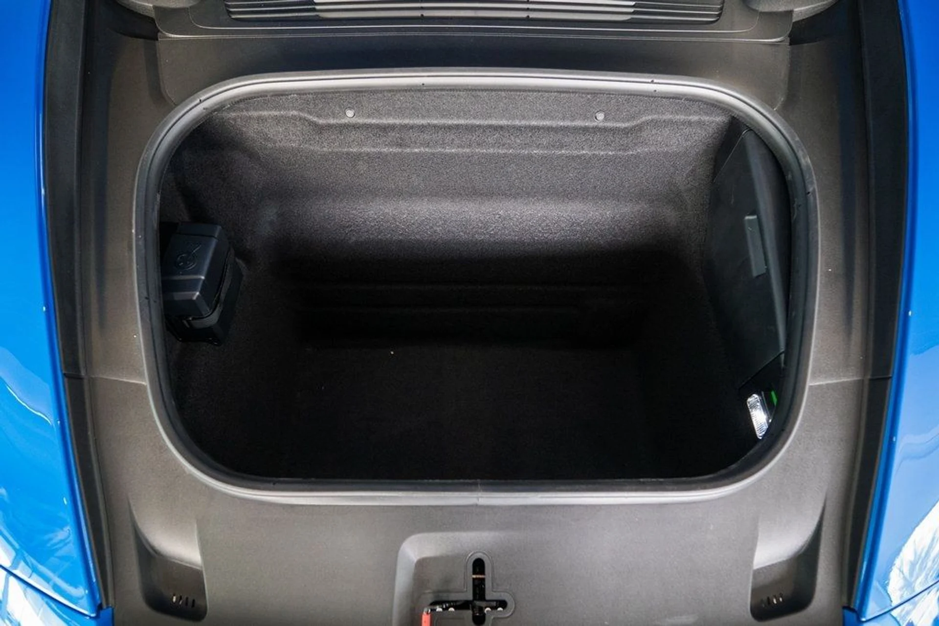 mph042_302084243_eb0a2d8de97a3adeb56e2dc1bc0a3556_7b5c35cf32