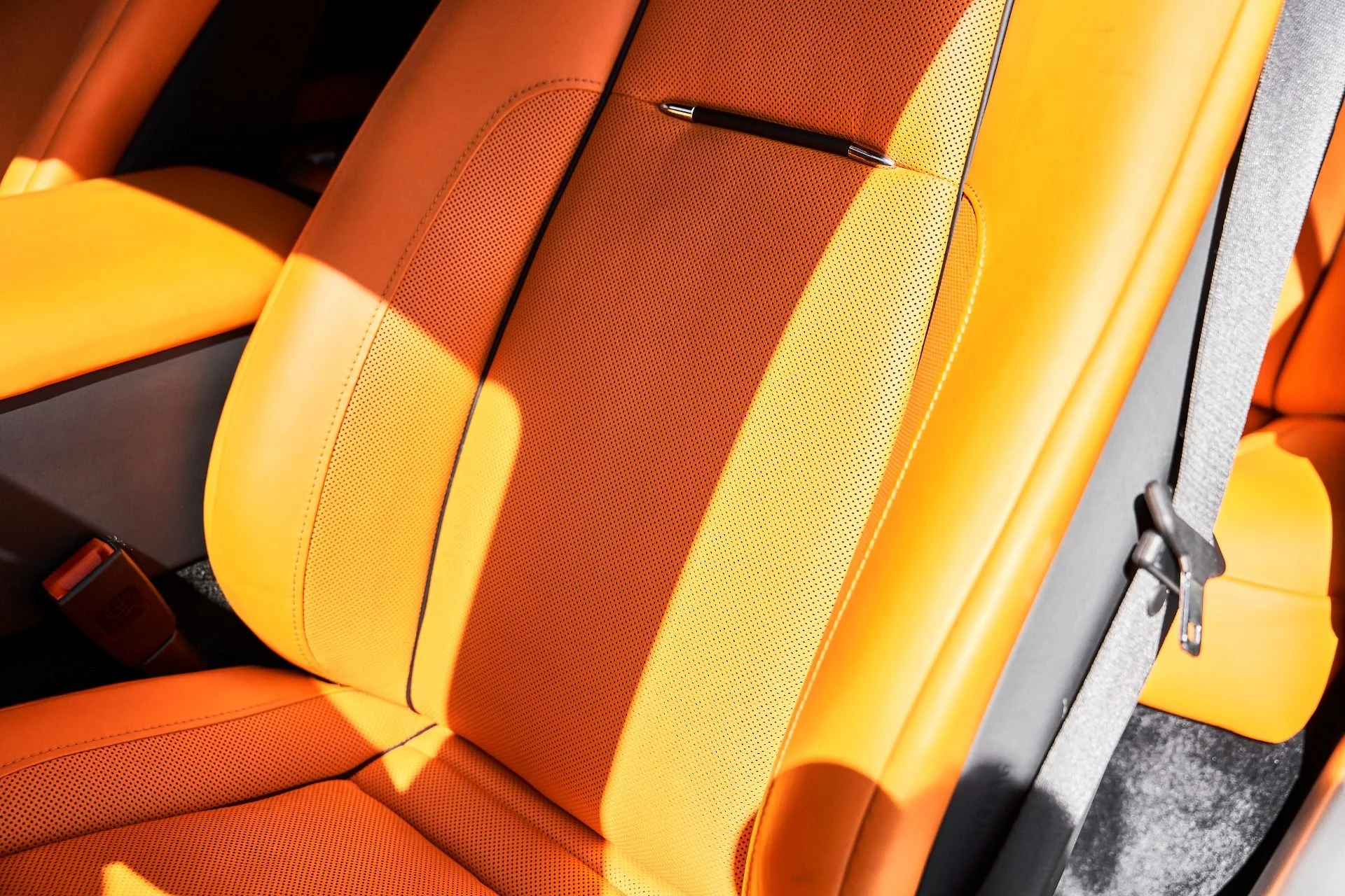 mph042_3035680915_Used_2020_Rolls_Royce_Wraith_Base_1776302628_90b2a63c8b