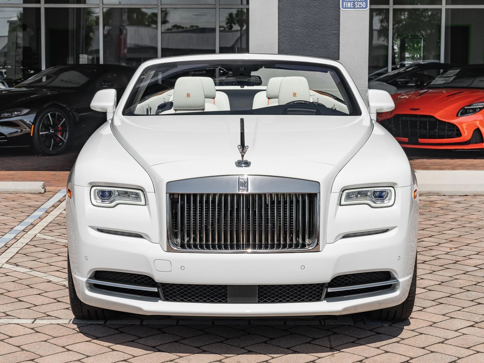 mph042_3042999114_Used_2016_Rolls_Royce_Dawn_2dr_Convertible_1782414119_8f04240722
