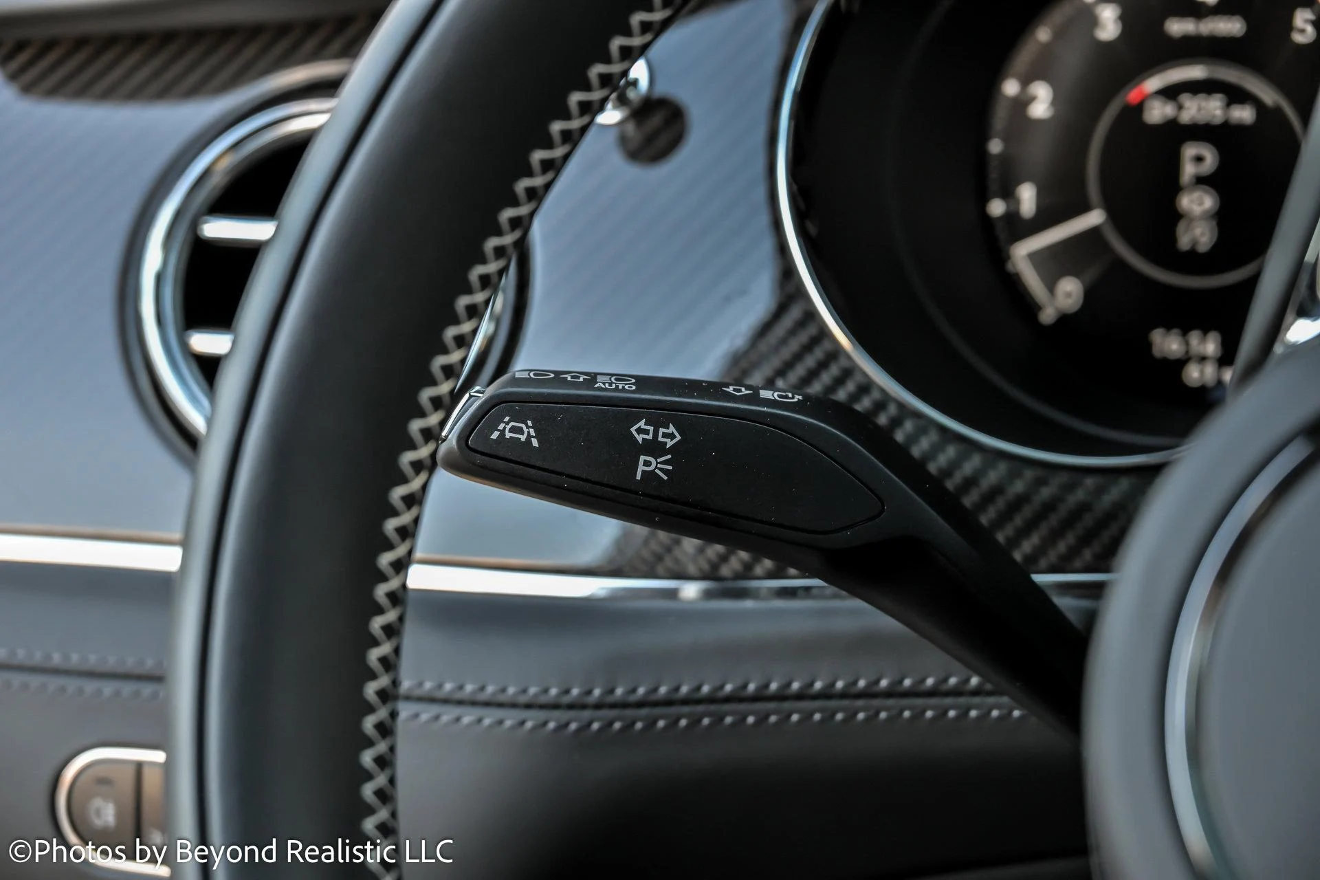 mph042_3057980153_Used_2019_Bentley_Bentayga_V8_1764407894_06da5cd3bc