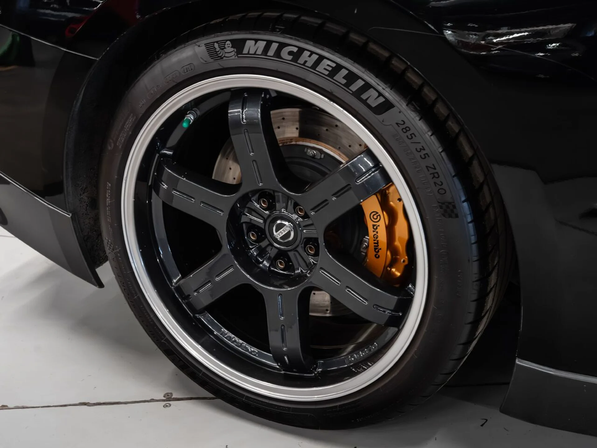 mph042_306555850_nissan_gt_r_2009_af645fd5da